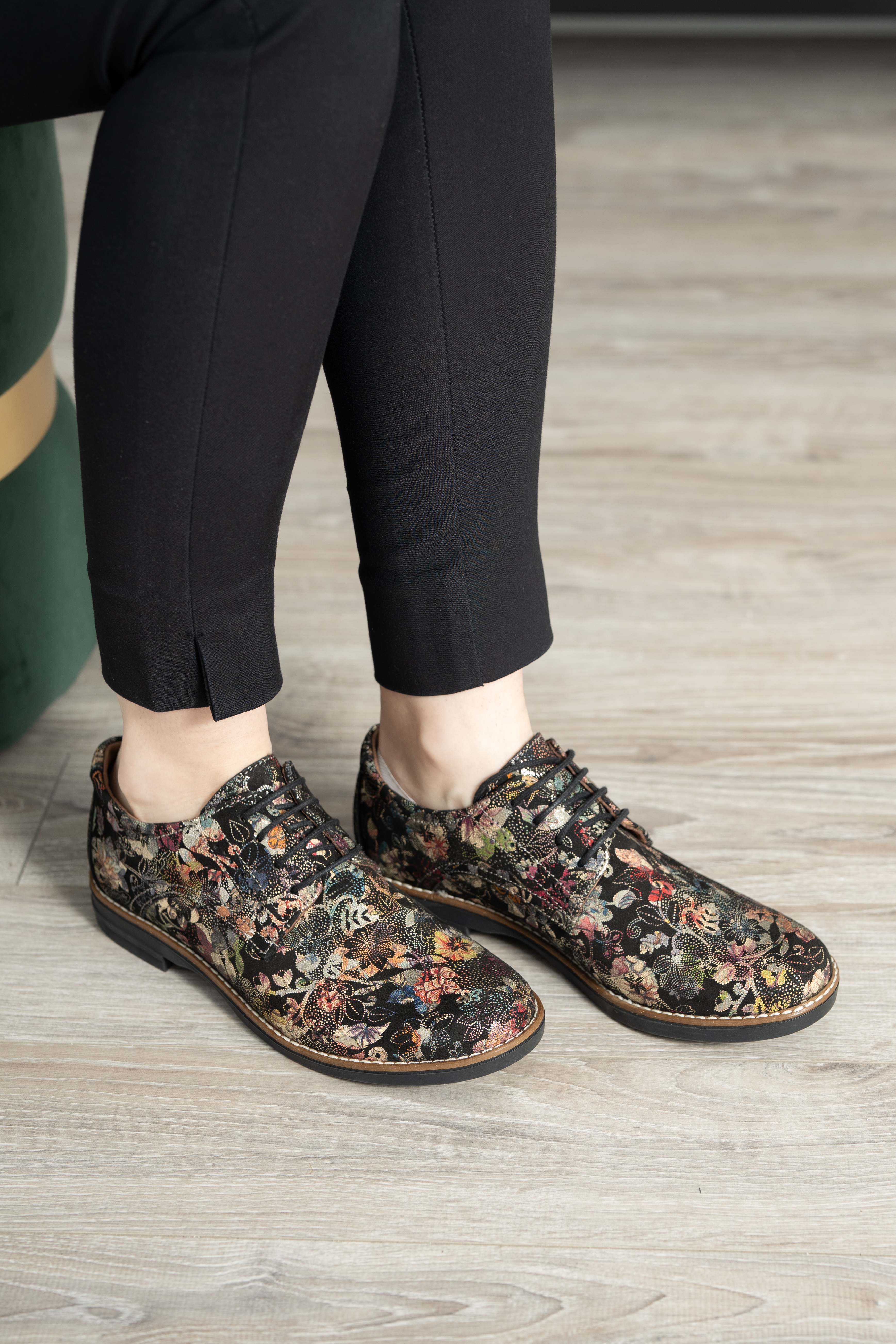 Pantofi casual dama, Glemis, piele naturala - Model: AN-1240-K, Culoare: Negru floral, Marime: 38 (24.7 cm)