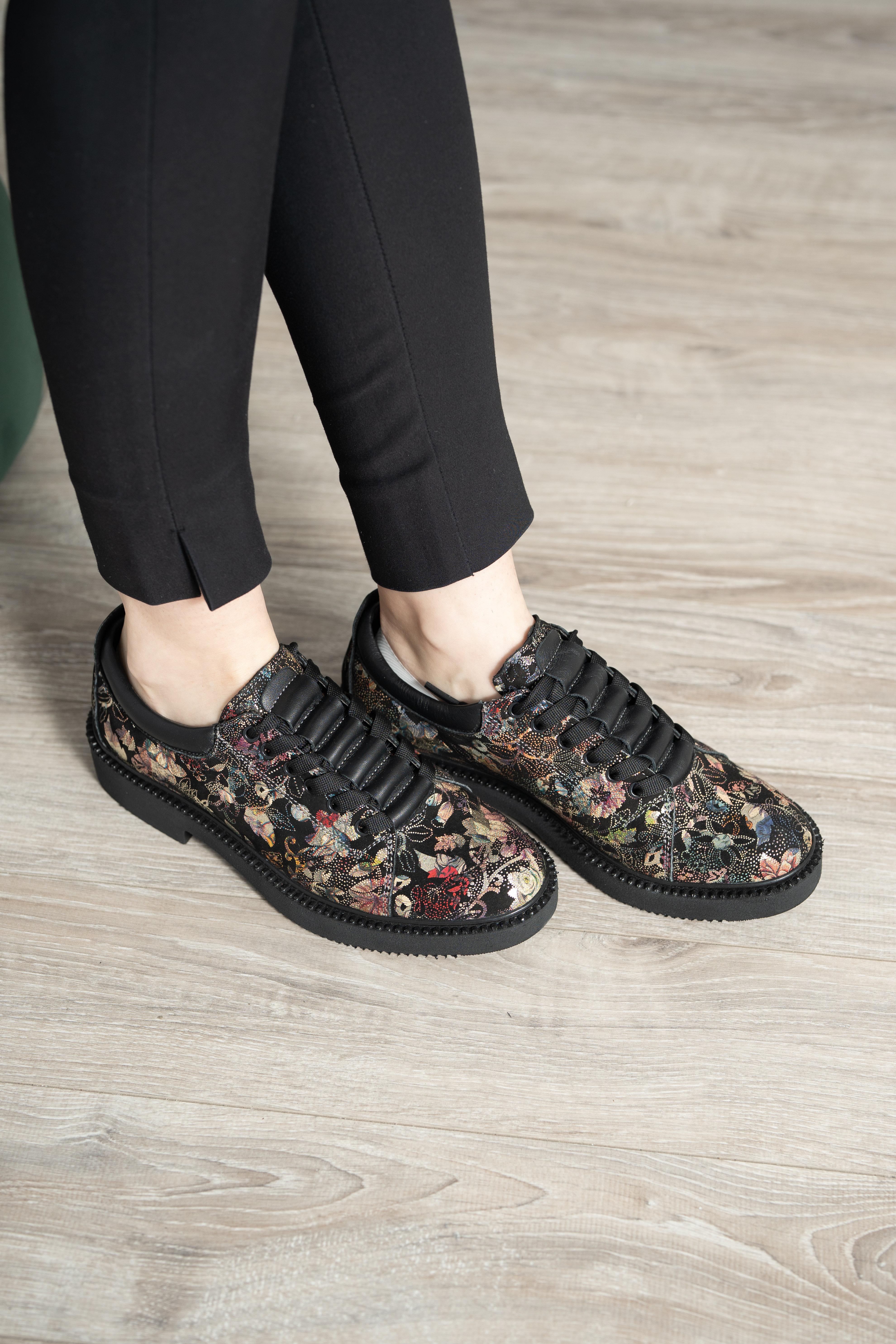 Pantofi casual dama, Glemis, piele naturala - Model: AN-1260-2, Culoare: Negru floral, Marime: 38 (24.9 cm)