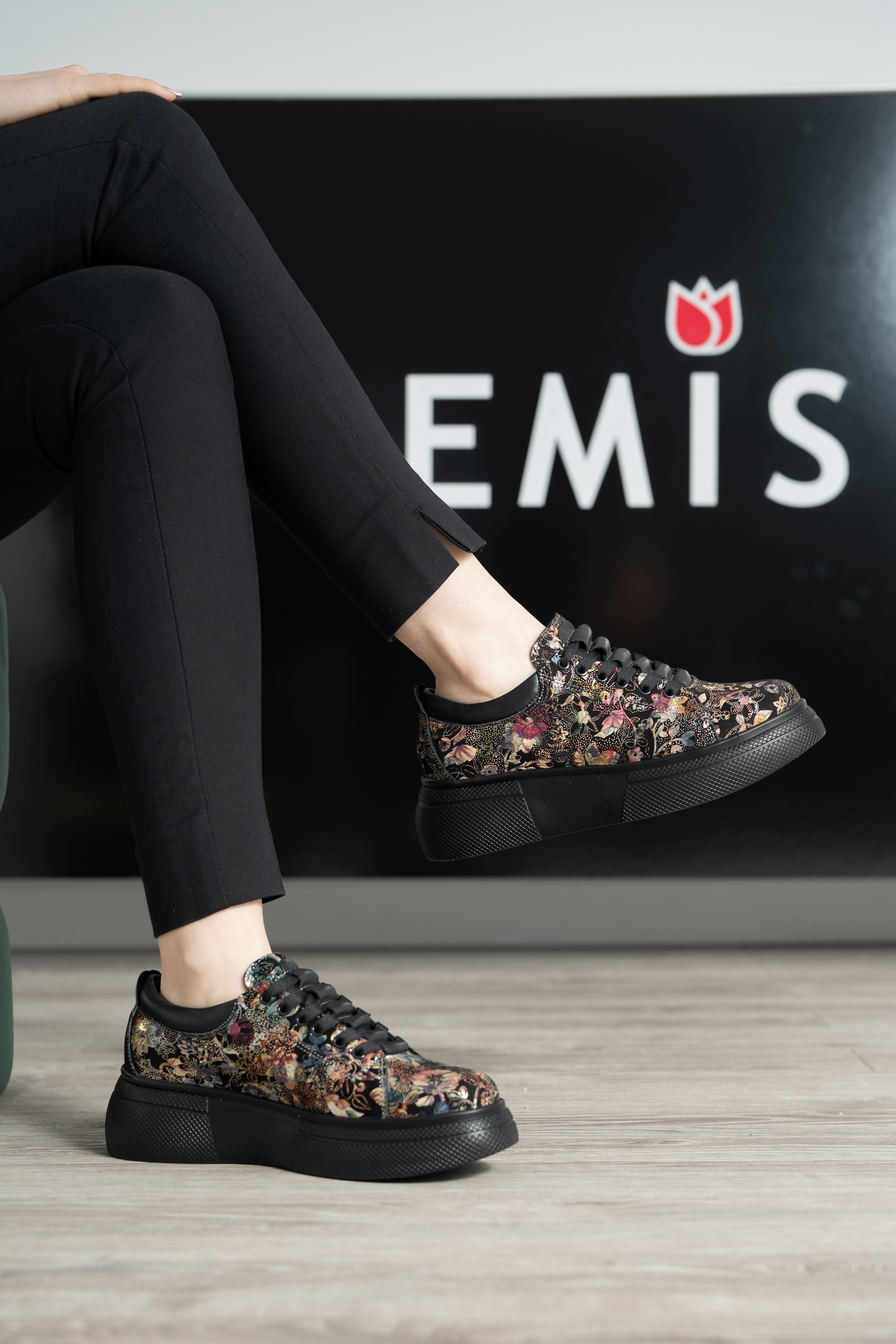 Pantofi casual dama, Glemis, piele naturala - Model: AN-1260-A, Culoare: Negru Floral, Marime: 38 (24.8 cm)