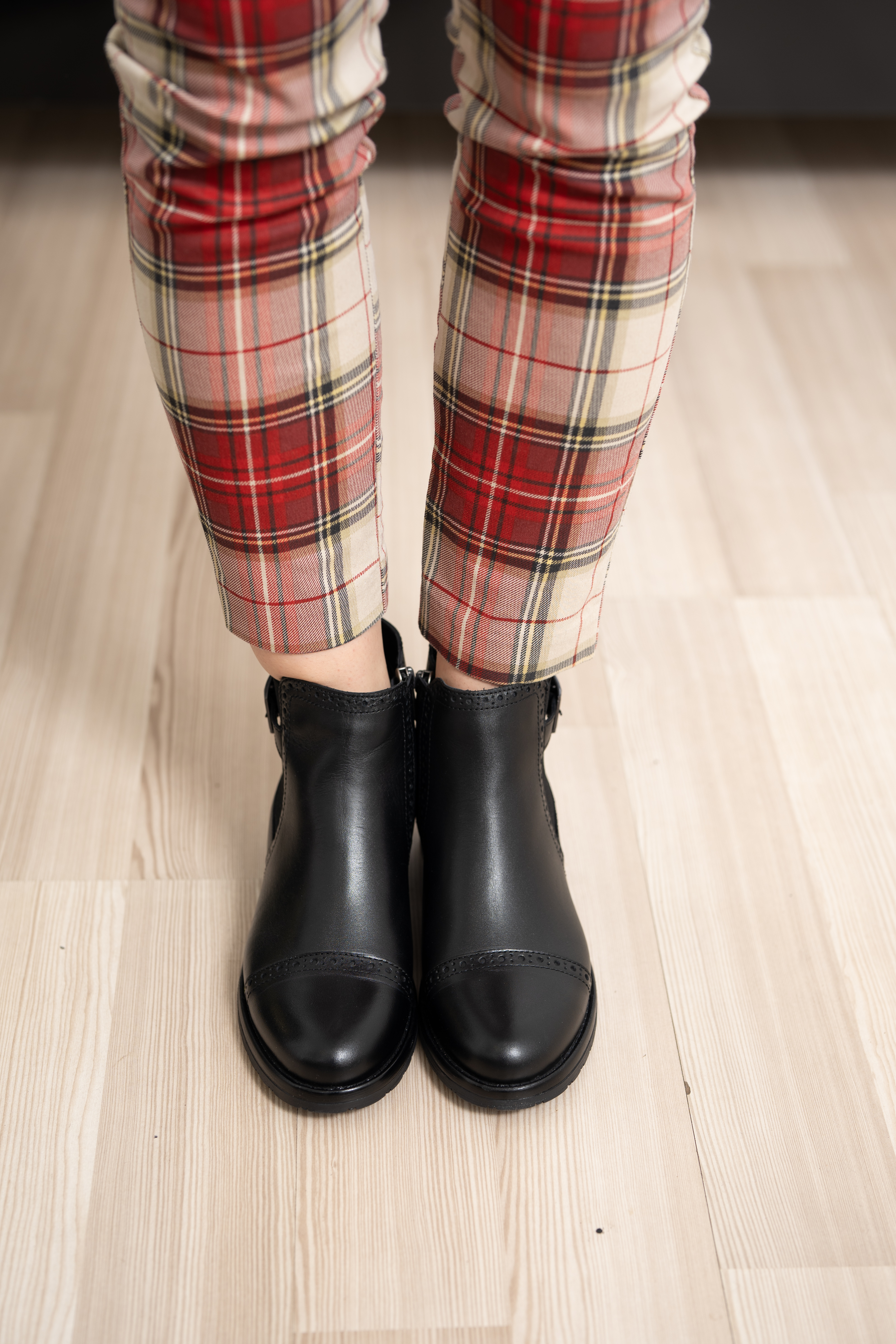 Ghete dama, Glemis, piele naturala - Cod: AS-2445, Culoare: Negru Box, Marime: 38 (25.2 cm)