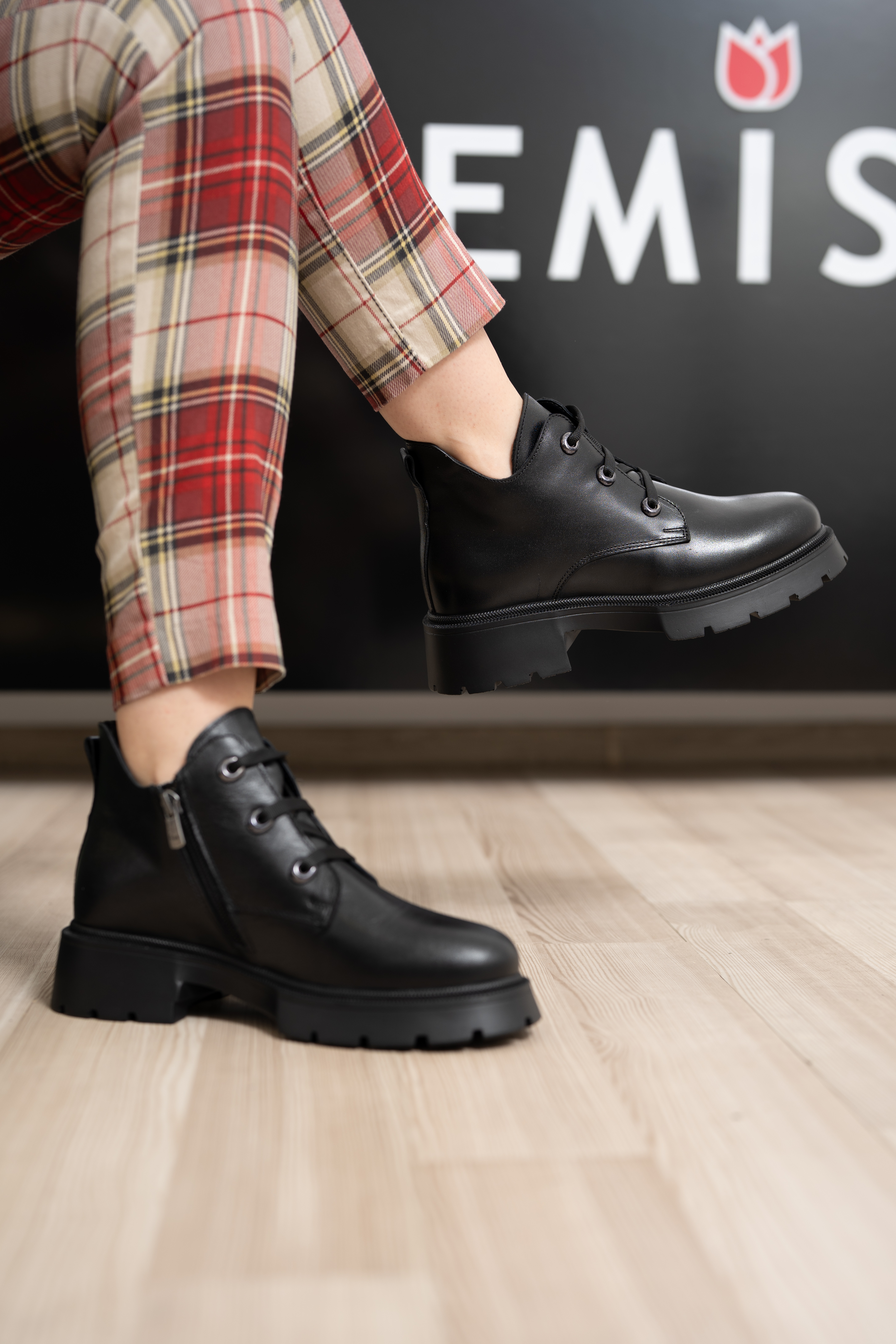 Ghete dama calapod lat, Glemis, piele naturala - Cod: AS-2462, Culoare: Negru Box, Marime: 38 (25.2 cm)