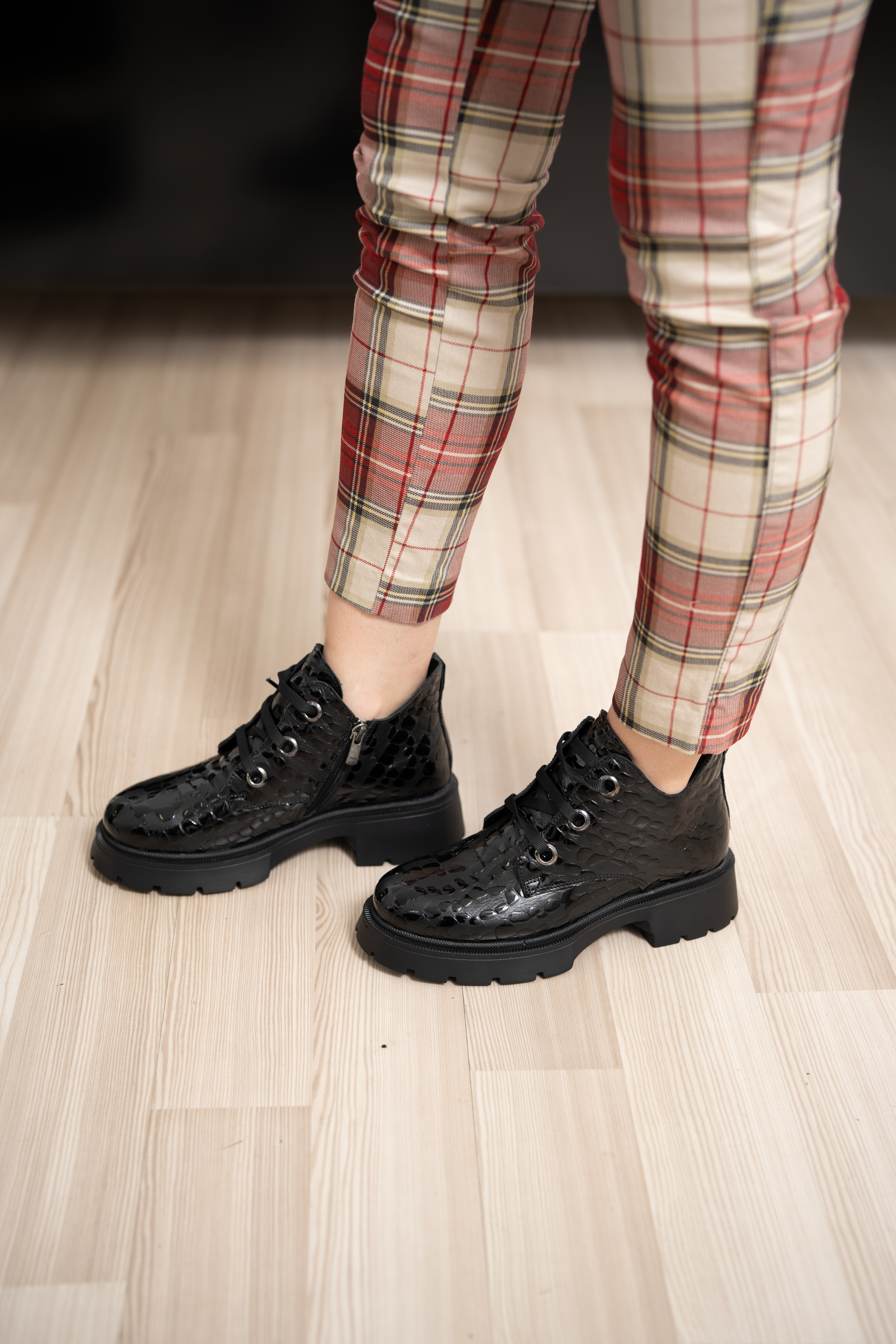 Ghete dama calapod lat, Glemis, piele naturala - Cod: AS-2462, Culoare: Negru Lac, Marime: 38 (25.2 cm)