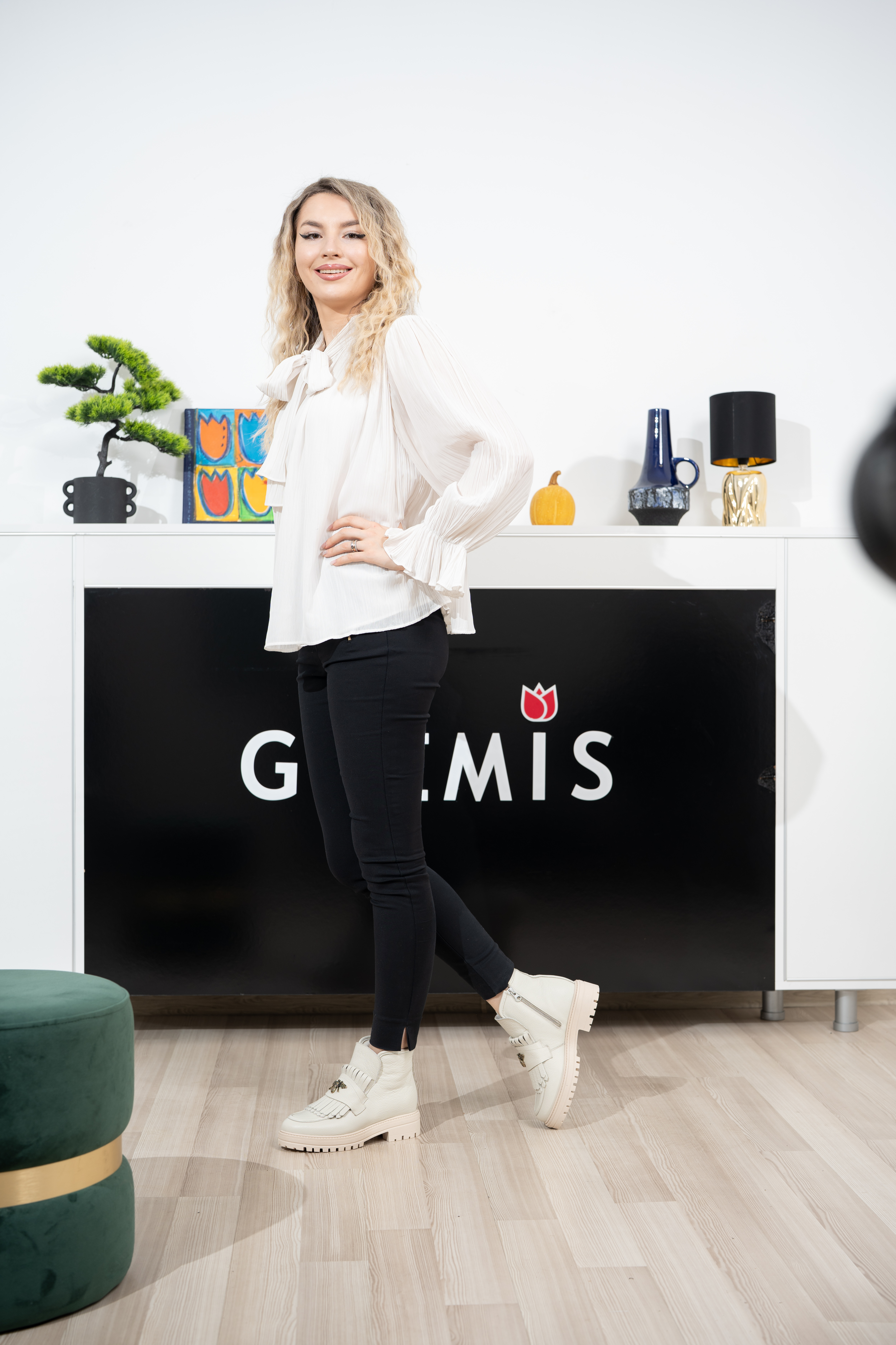 Ghete dama calapod normal, Glemis, piele naturala - Model: Stupina, Culoare: Bej Bizon, Marime: 38 (25 cm)