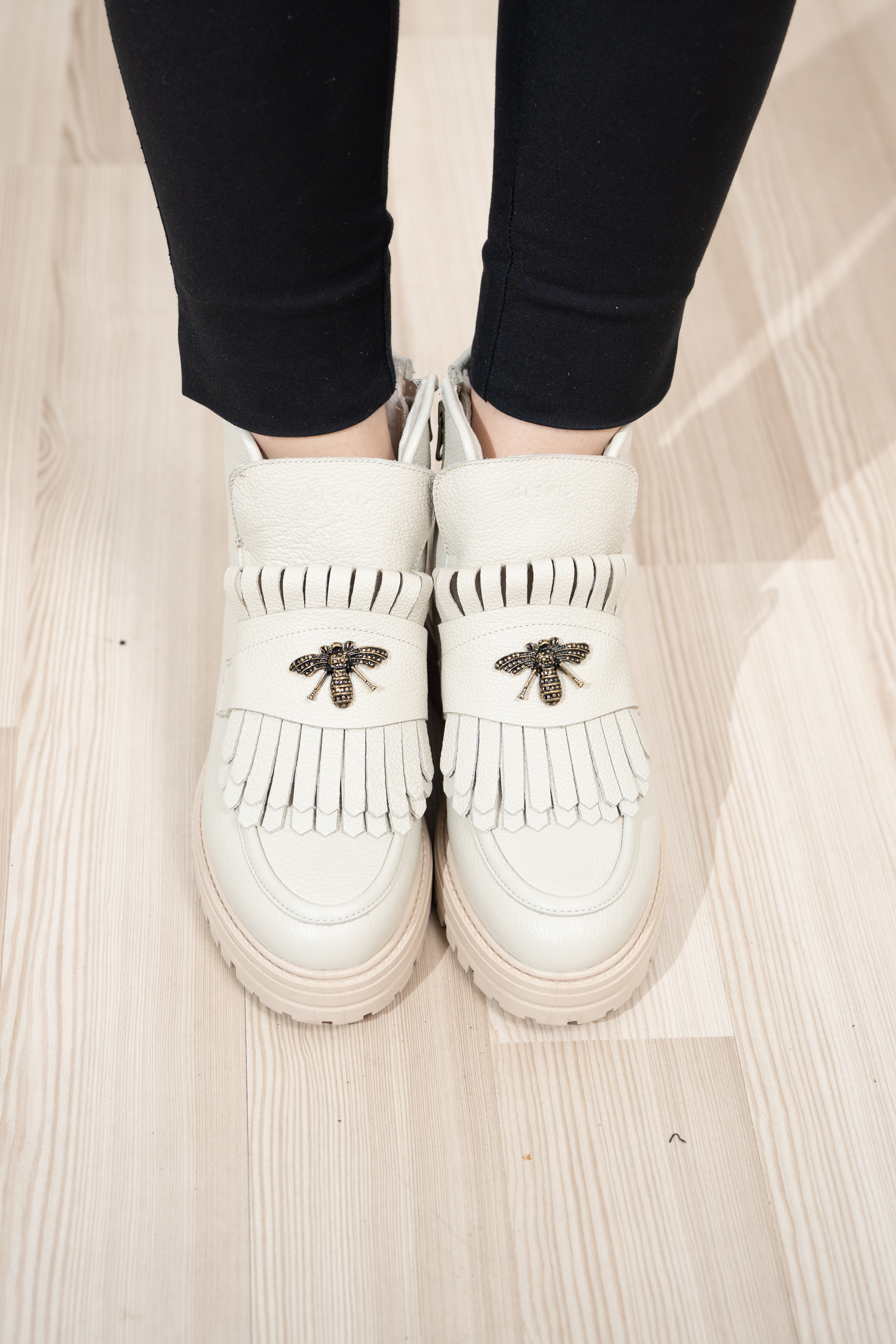 Ghete dama calapod normal, Glemis, piele naturala - Model: Stupina, Culoare: Bej Bizon, Marime: 38 (25 cm)