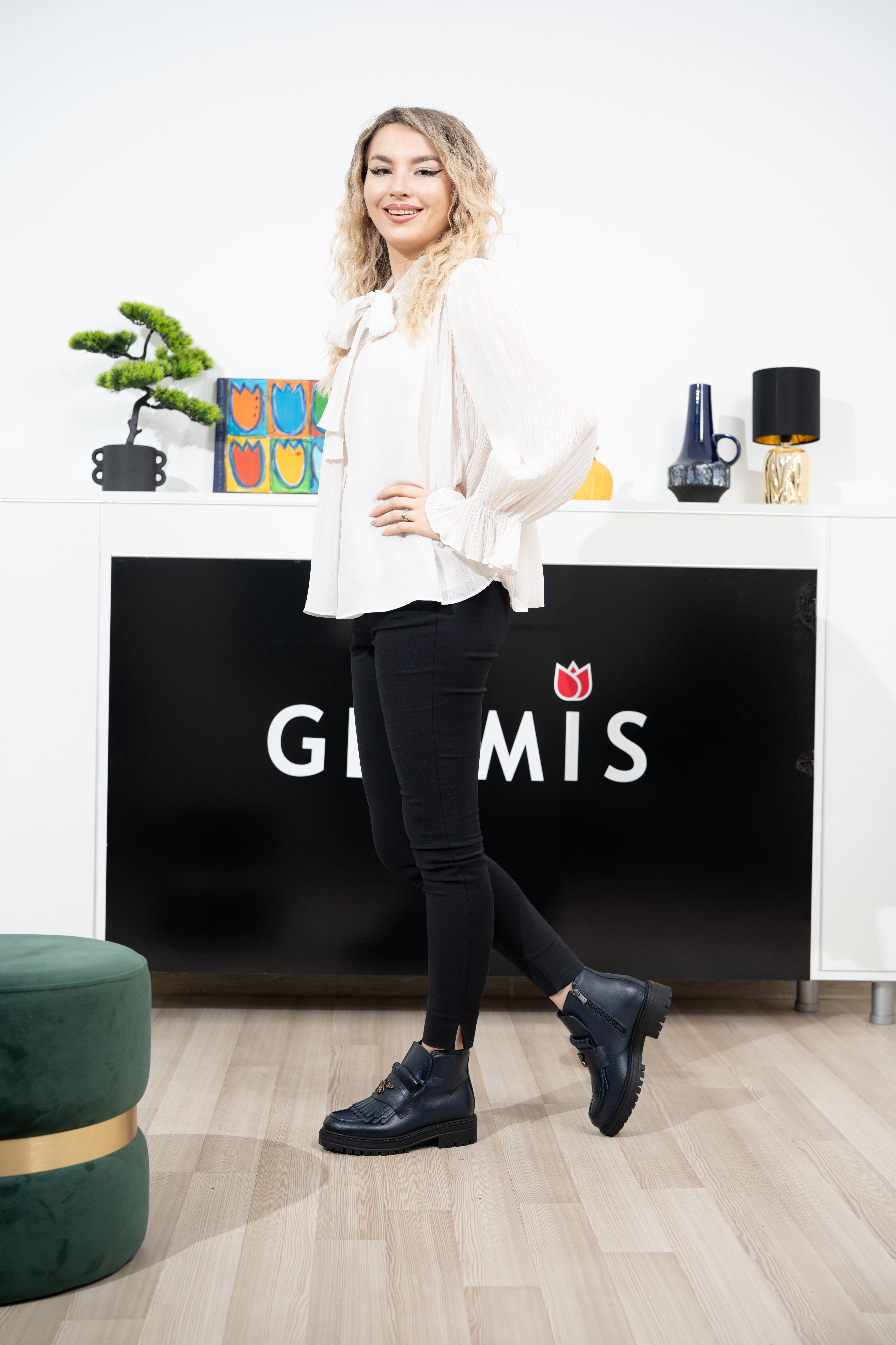 Ghete dama calapod normal, Glemis, piele naturala - Model: Stupina, Culoare: Blue Box, Marime: 38 (25 cm)