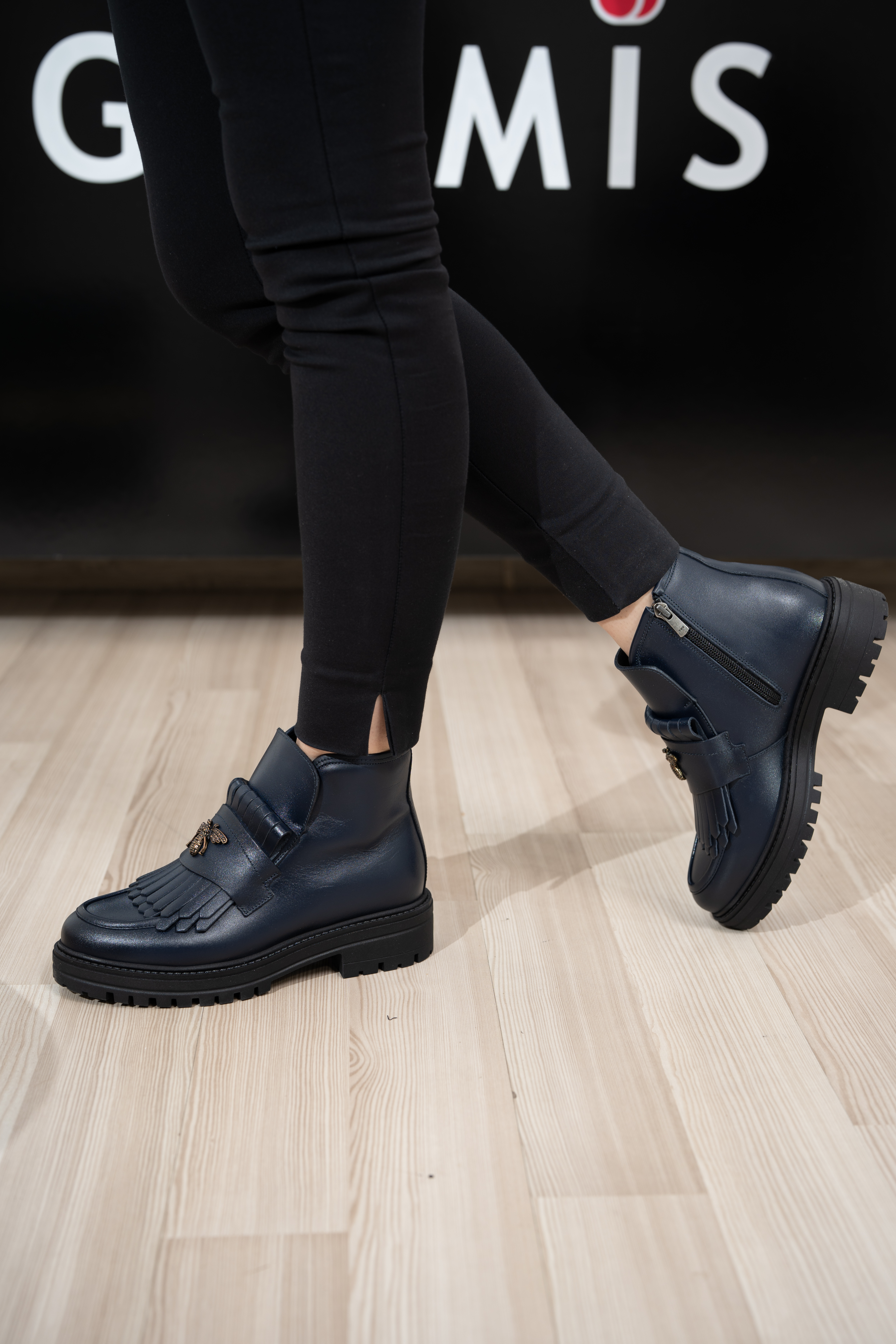 Ghete dama calapod normal, Glemis, piele naturala - Model: Stupina, Culoare: Blue Box, Marime: 38 (25 cm)