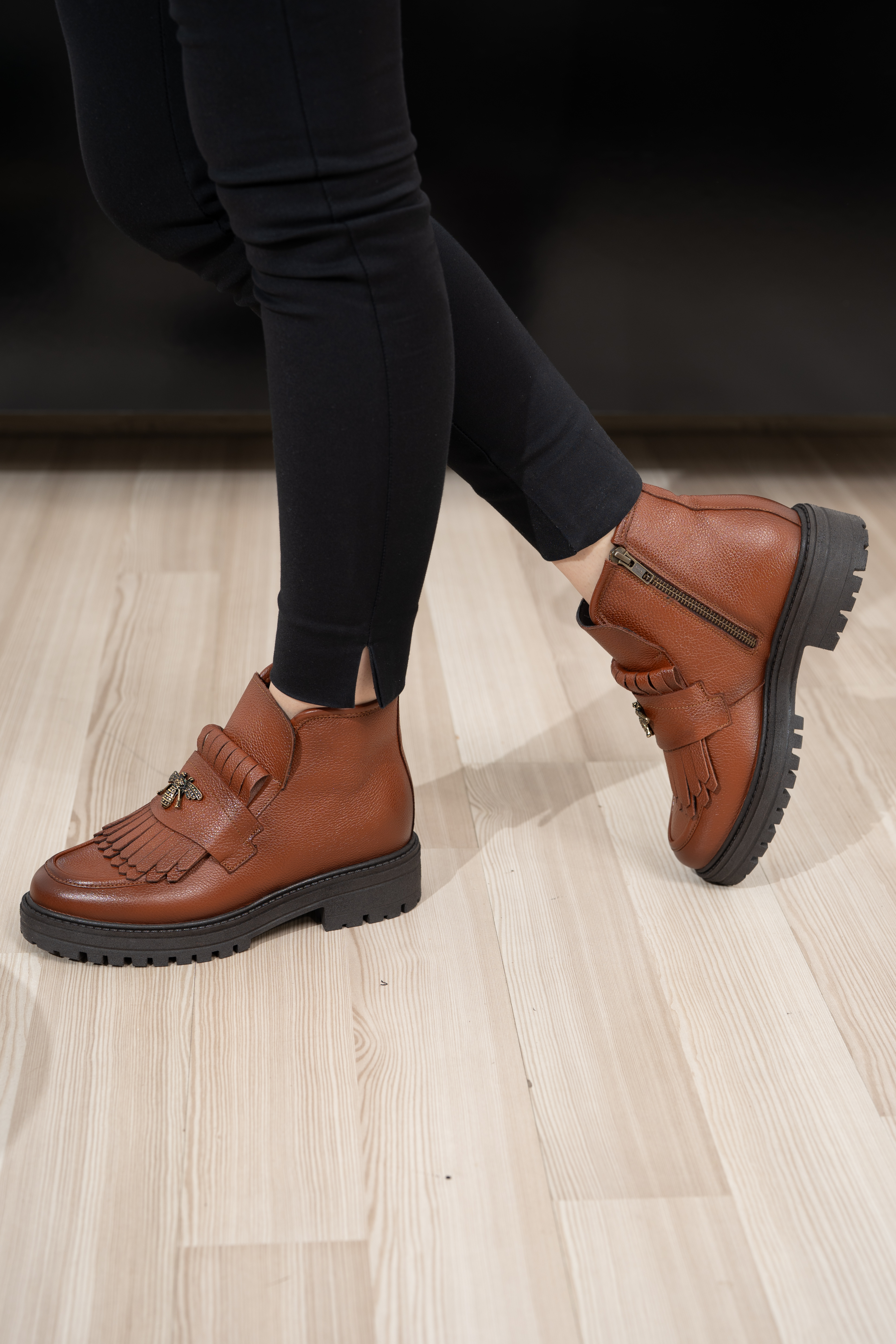 Ghete dama calapod normal, Glemis, piele naturala - Model: Stupina, Culoare: Maro Bizon, Marime: 38 (25 cm)