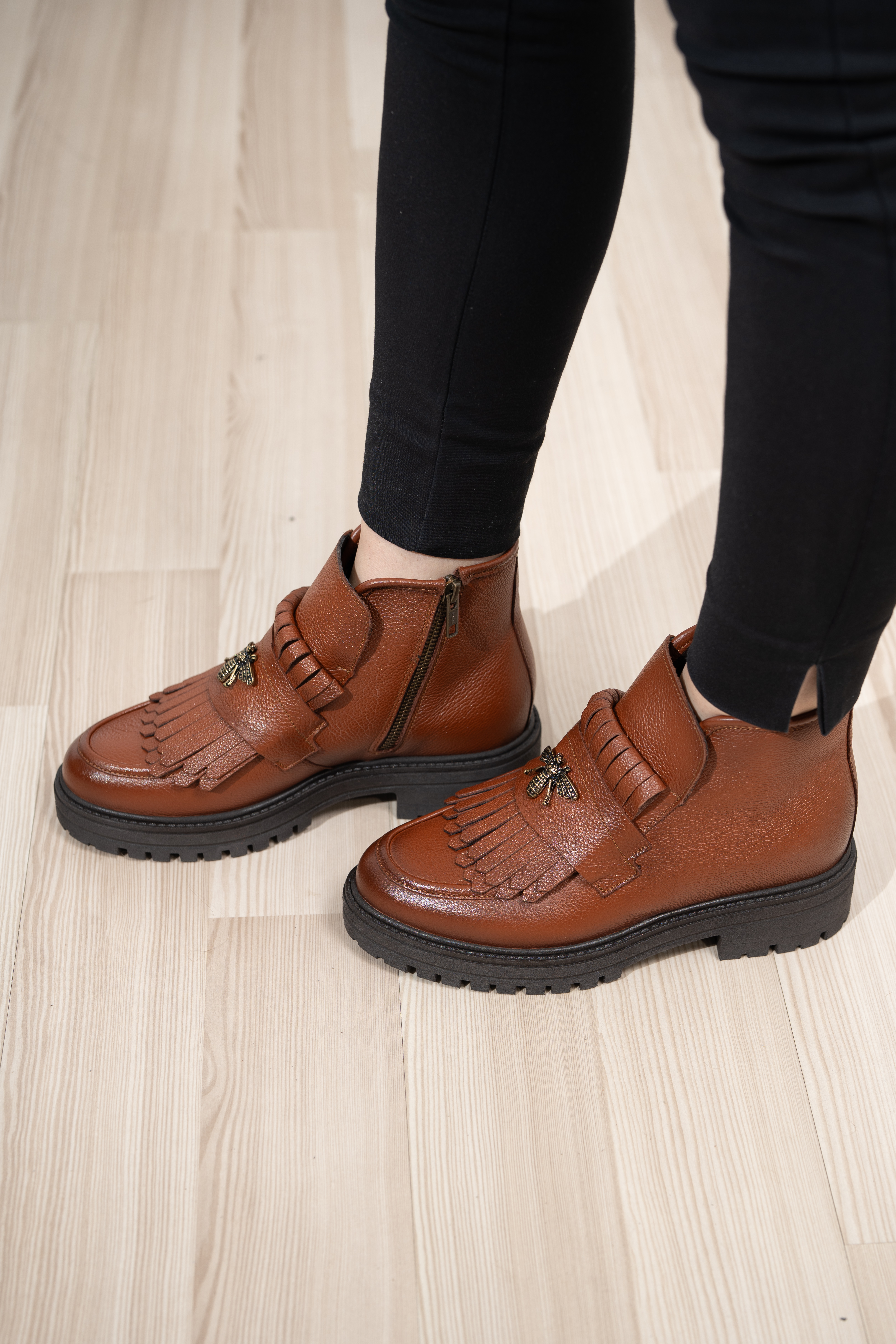 Ghete dama calapod normal, Glemis, piele naturala - Model: Stupina, Culoare: Maro Bizon, Marime: 38 (25 cm)