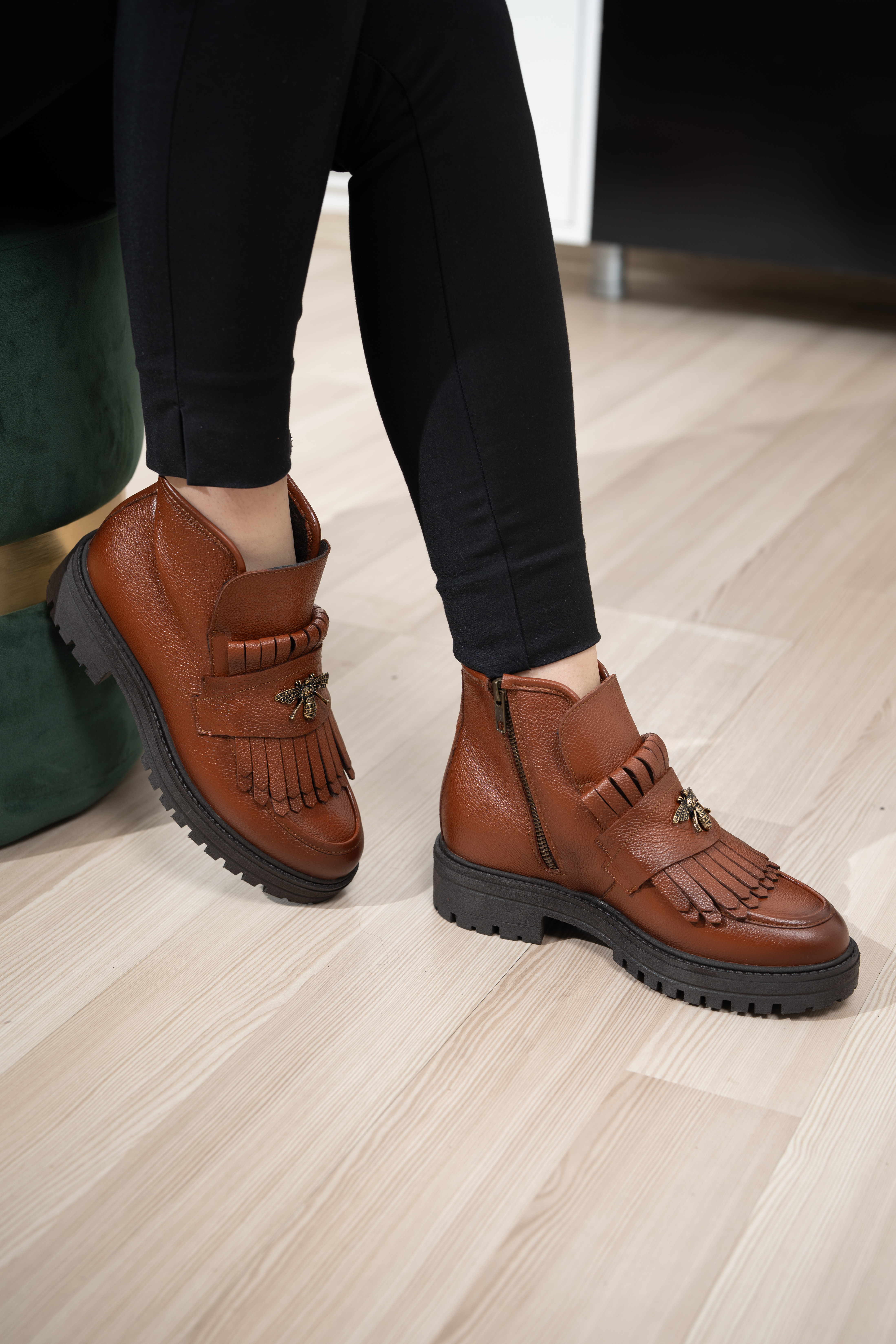 Ghete dama calapod normal, Glemis, piele naturala - Model: Stupina, Culoare: Maro Bizon, Marime: 38 (25 cm)