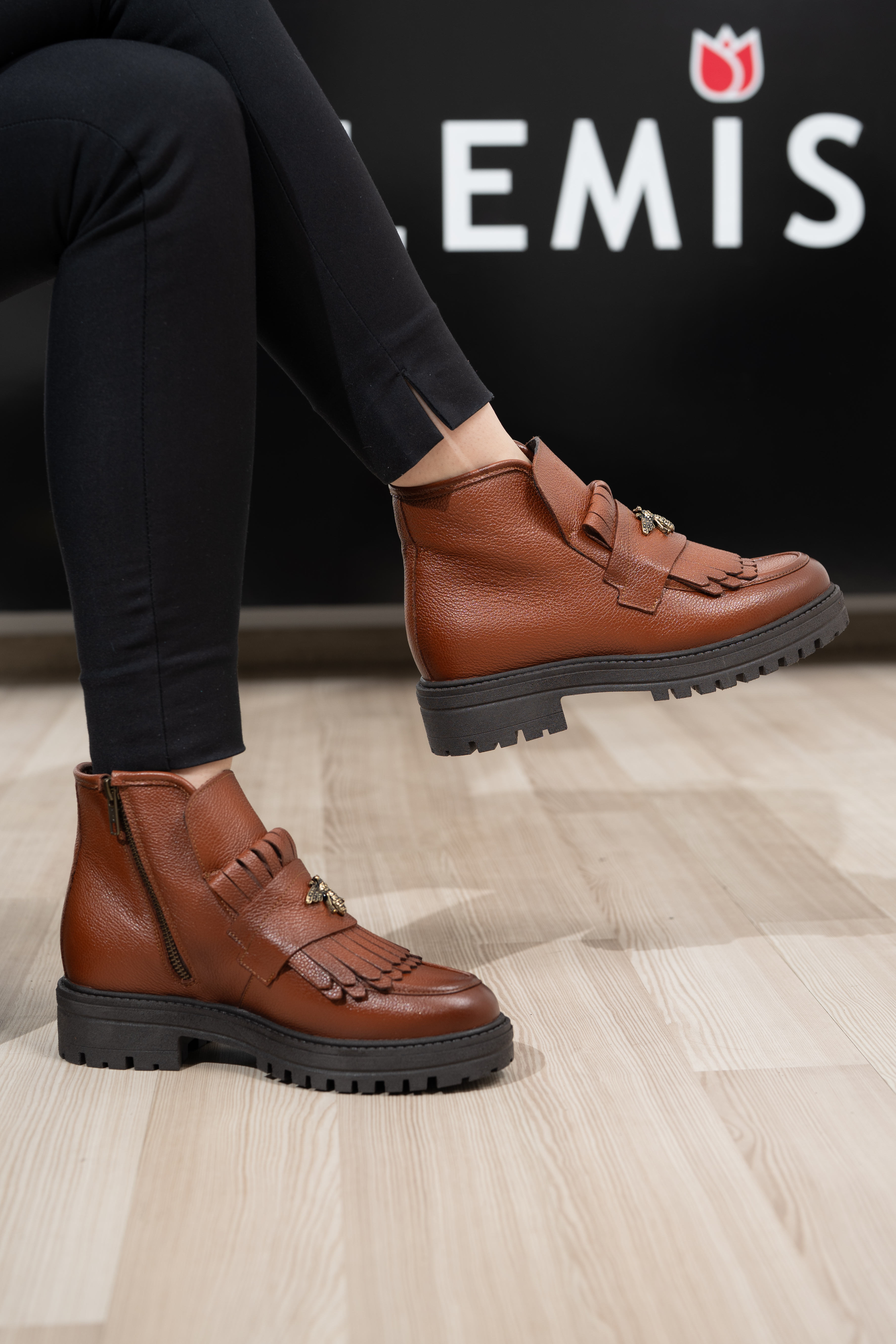 Ghete dama calapod normal, Glemis, piele naturala - Model: Stupina, Culoare: Maro Bizon, Marime: 38 (25 cm)