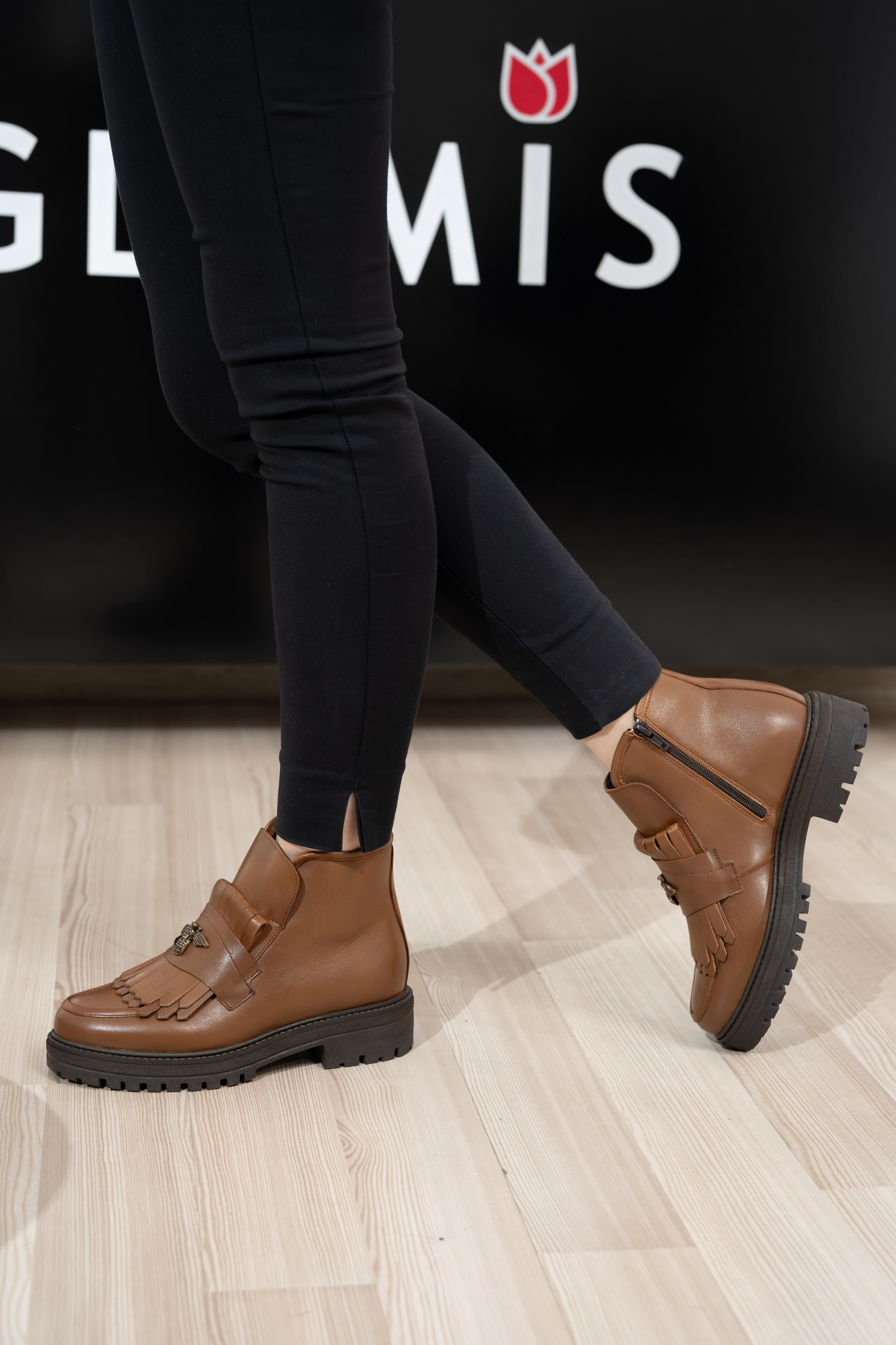 Ghete dama calapod normal, Glemis, piele naturala - Model: Stupina, Culoare: Maro Box, Marime: 38 (25 cm)