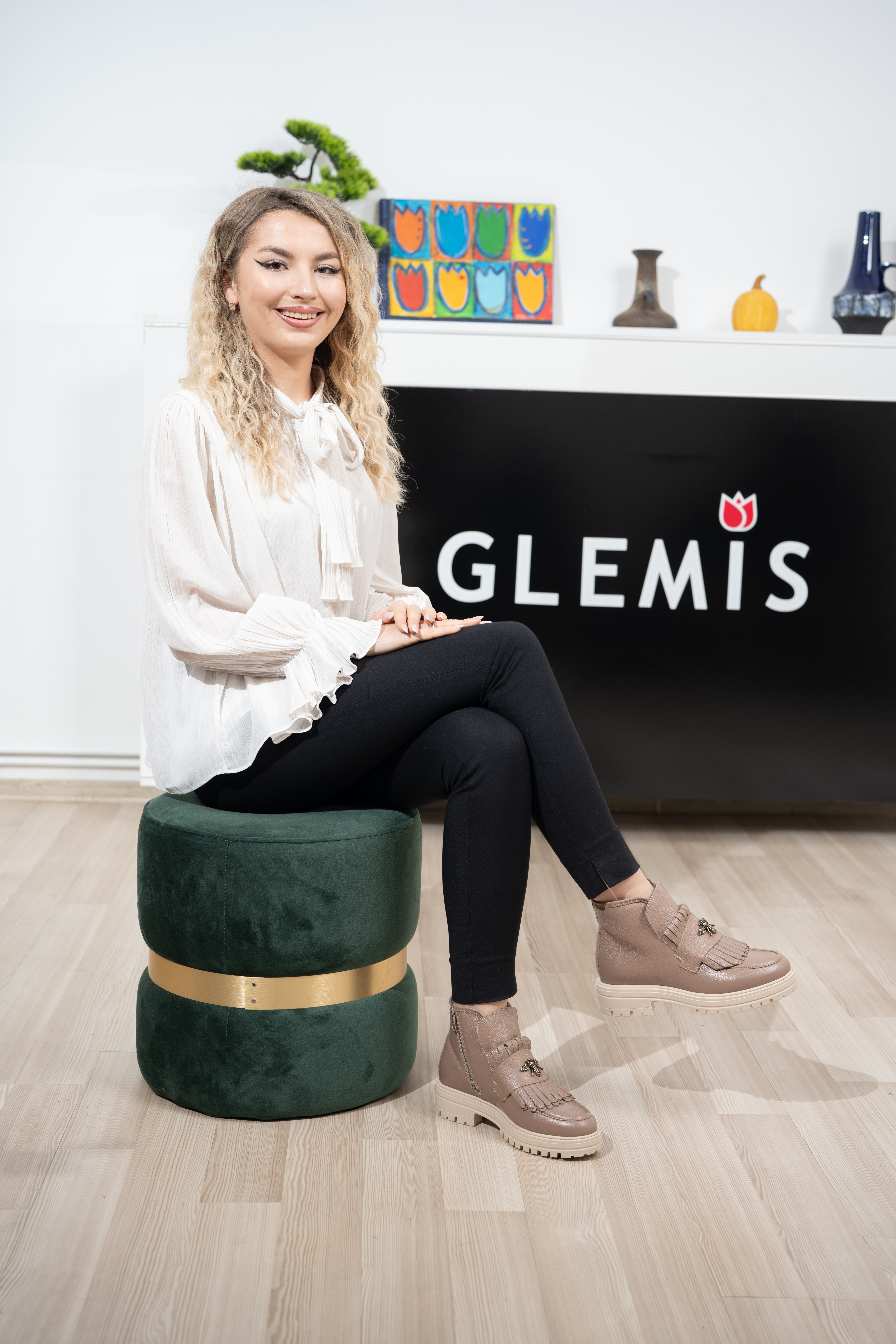 Ghete dama calapod normal, Glemis, piele naturala - Model: Stupina, Culoare: Taupe Bizon, Marime: 38 (25 cm)