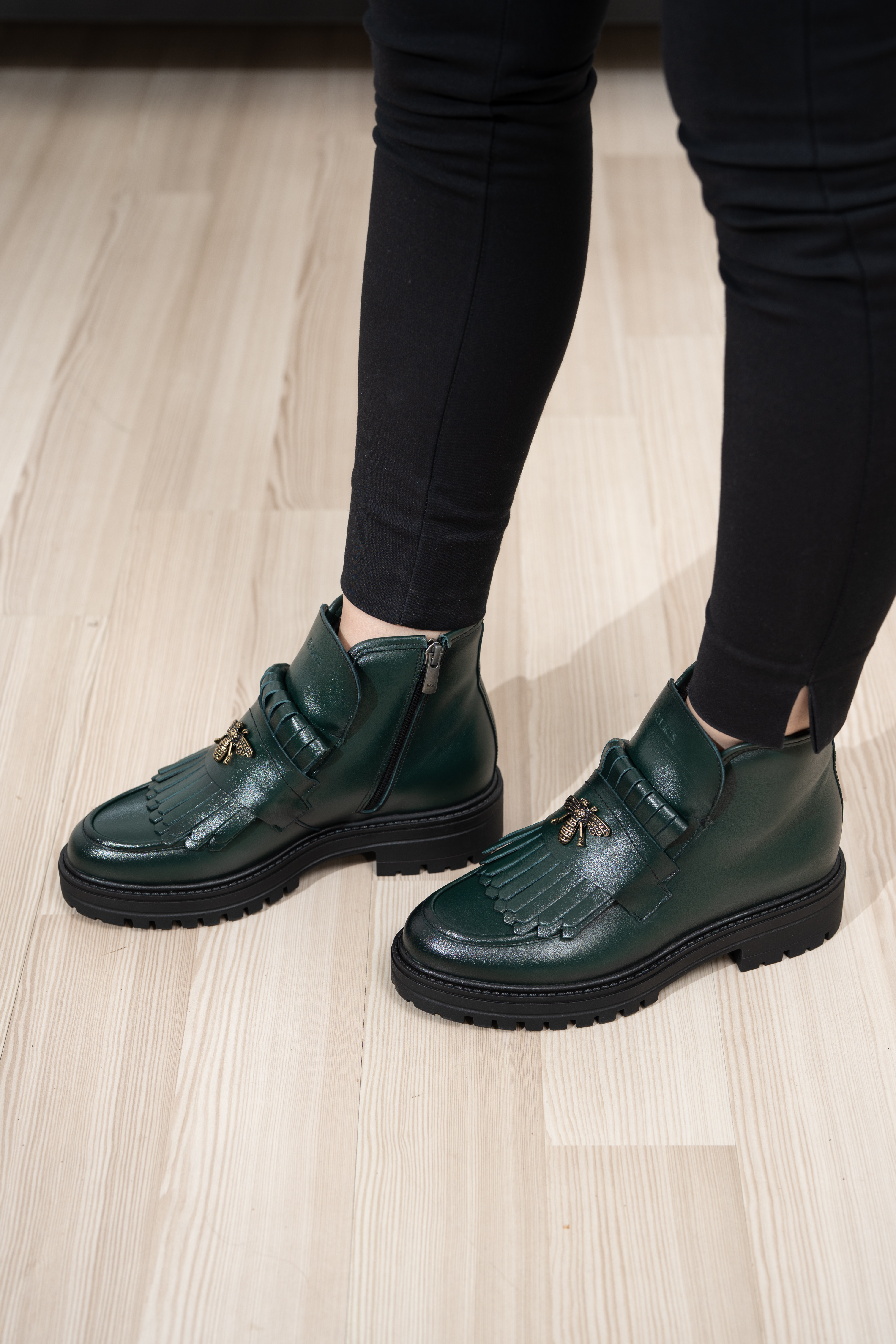 Ghete dama calapod normal, Glemis, piele naturala - Model: Stupina, Culoare: Verde Box, Marime: 38 (25 cm)