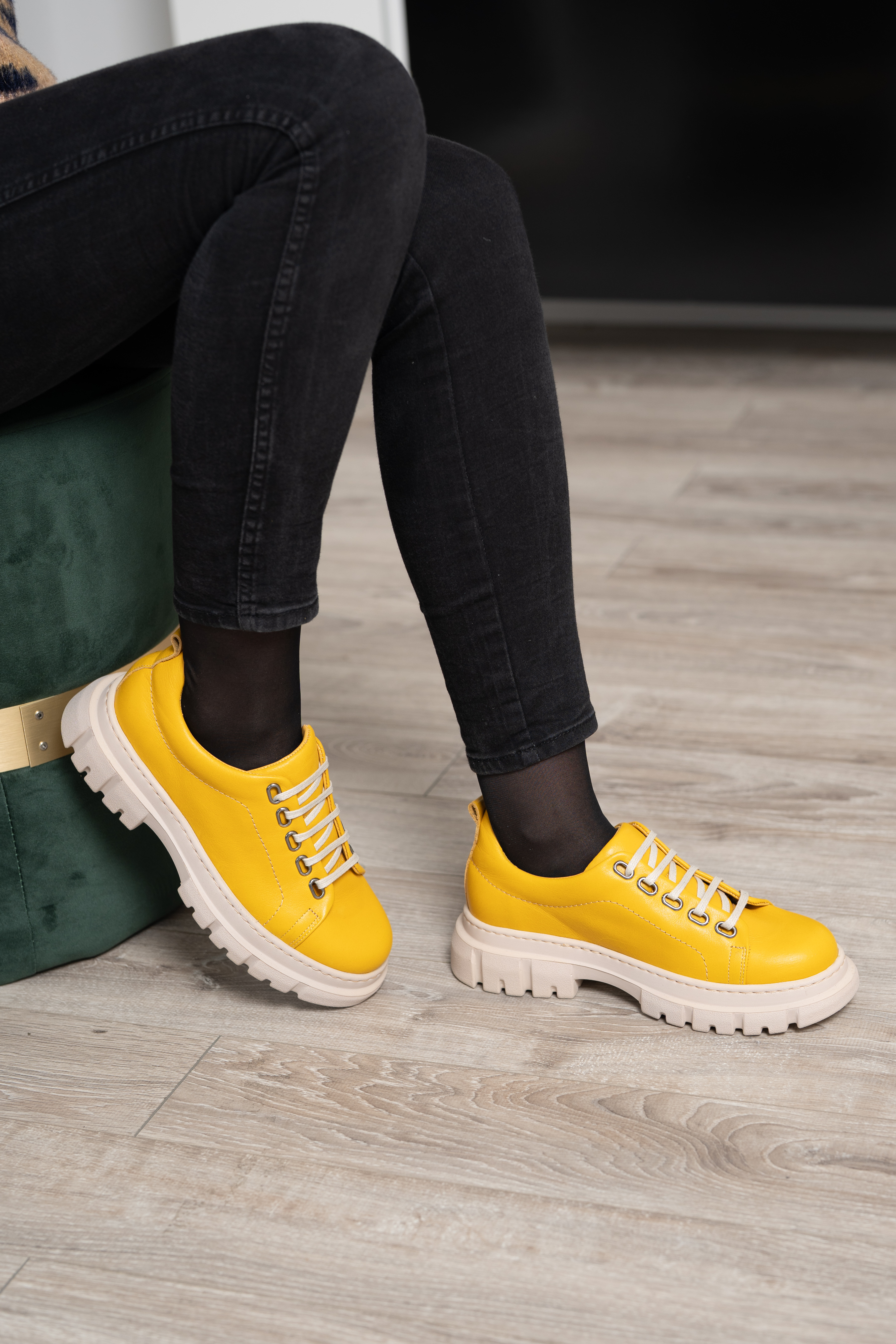 Pantofi dama calapod lat, Glemis, piele naturala - Cod: 665, Culoare: Galben, Talpa: Bej, Marime: 38 (24.8 cm)