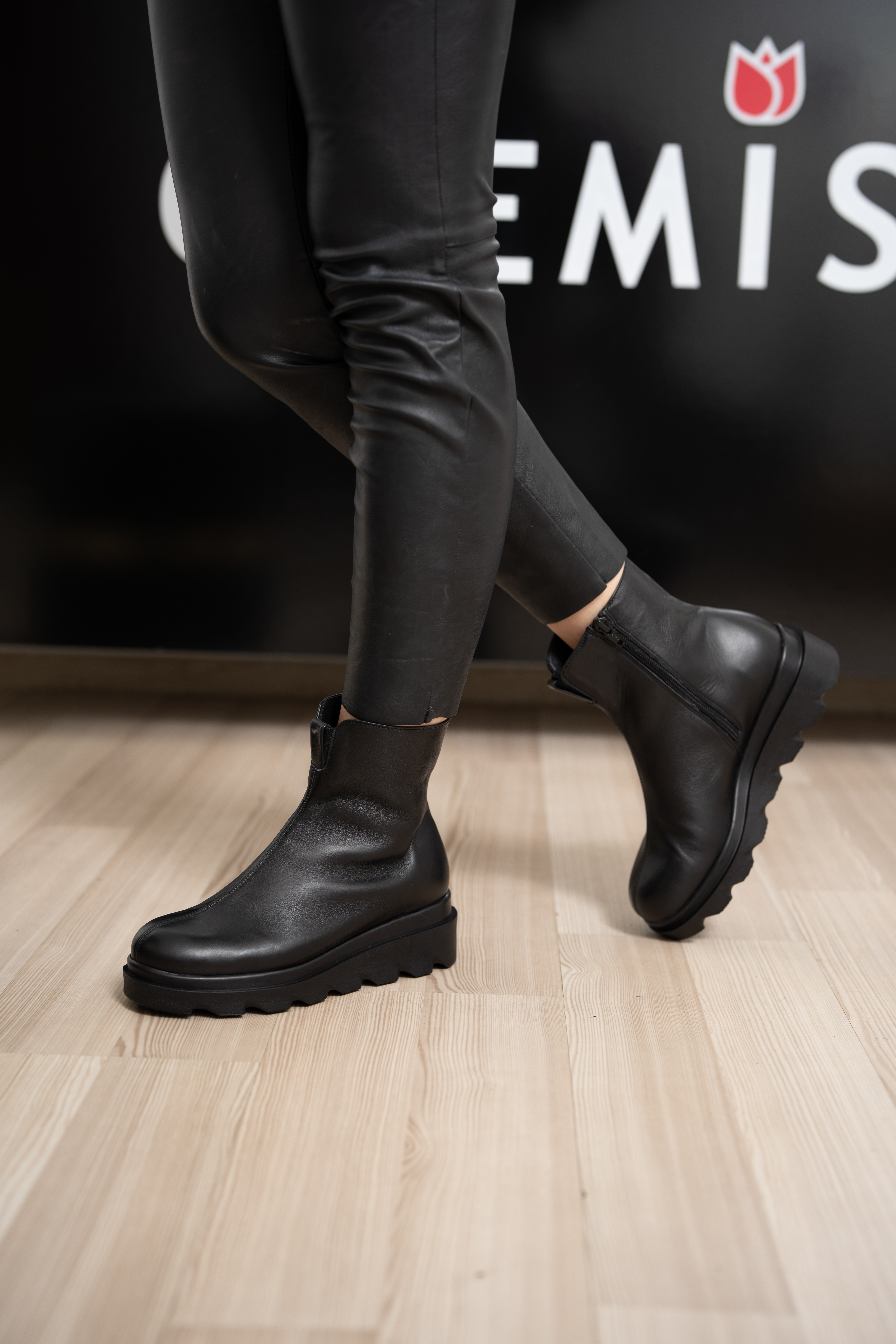 Ghete dama, Glemis, piele naturala - Cod: IB-4200, Culoare: Negru Box, Marime: 38 (25.1 cm)