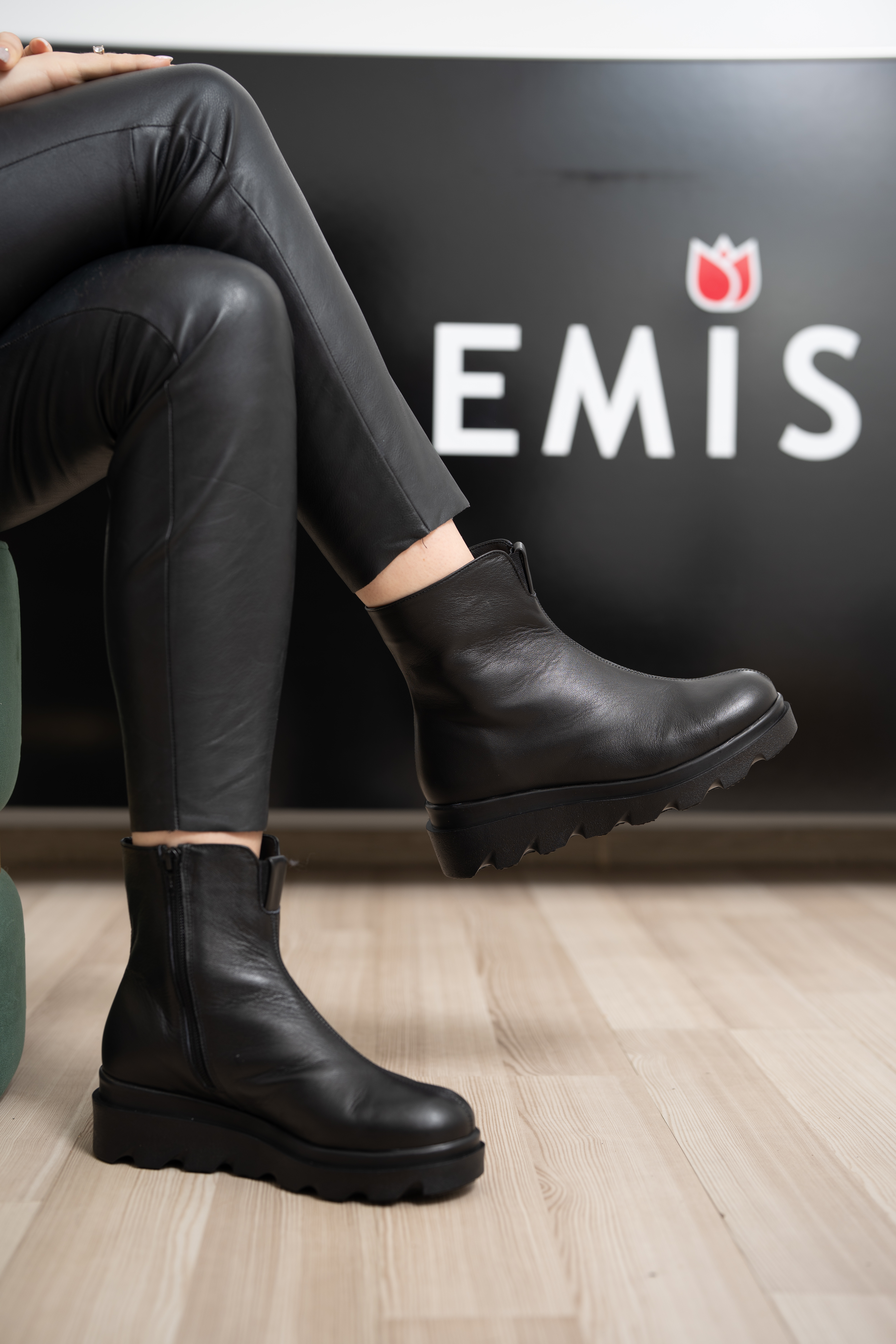 Ghete dama, Glemis, piele naturala - Cod: IB-4200, Culoare: Negru Box, Marime: 38 (25.1 cm)