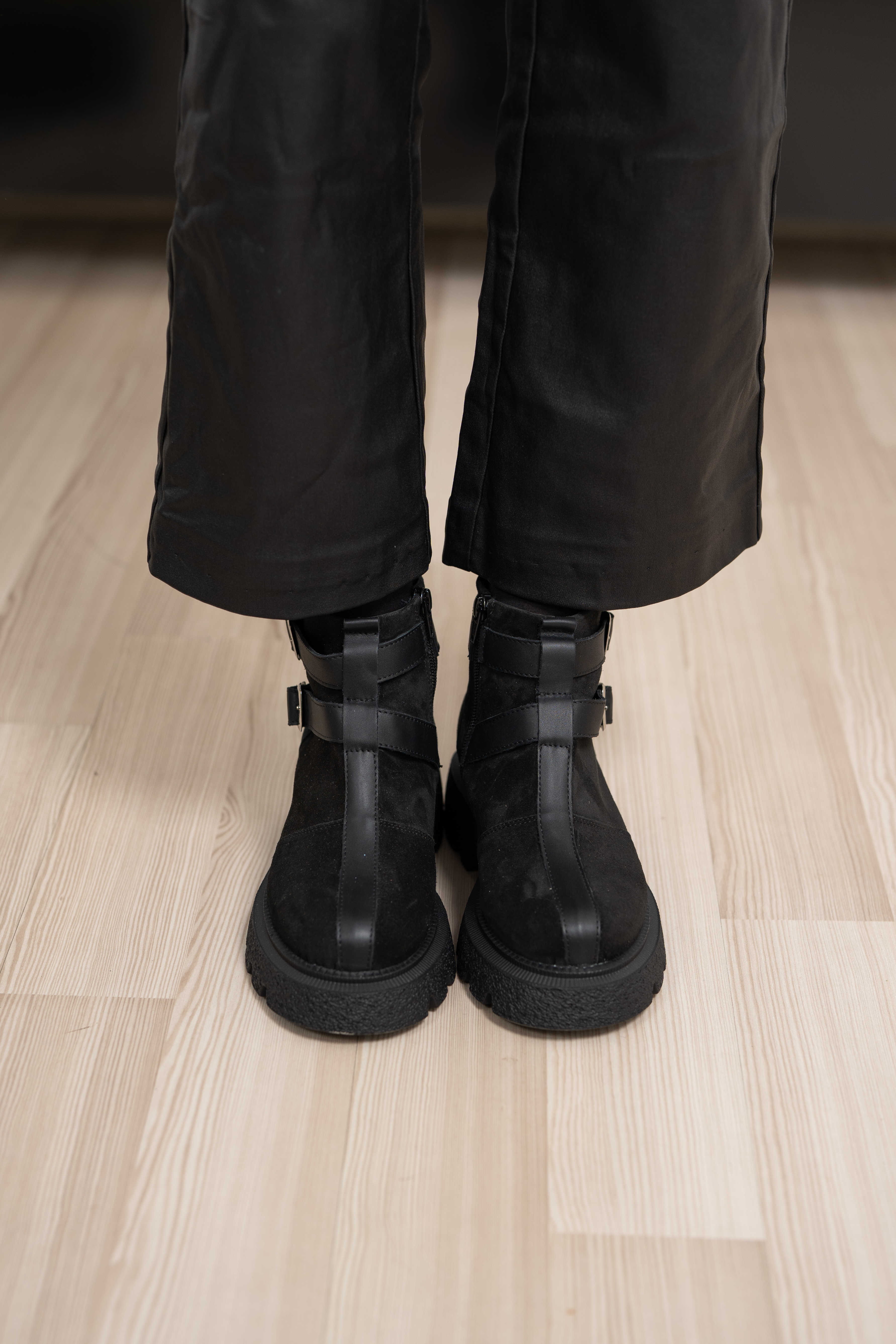 Ghete dama, Glemis, piele naturala intoarsa - Cod: IB-4350, Culoare: Negru velur, Marime: 38 (25.2 cm)