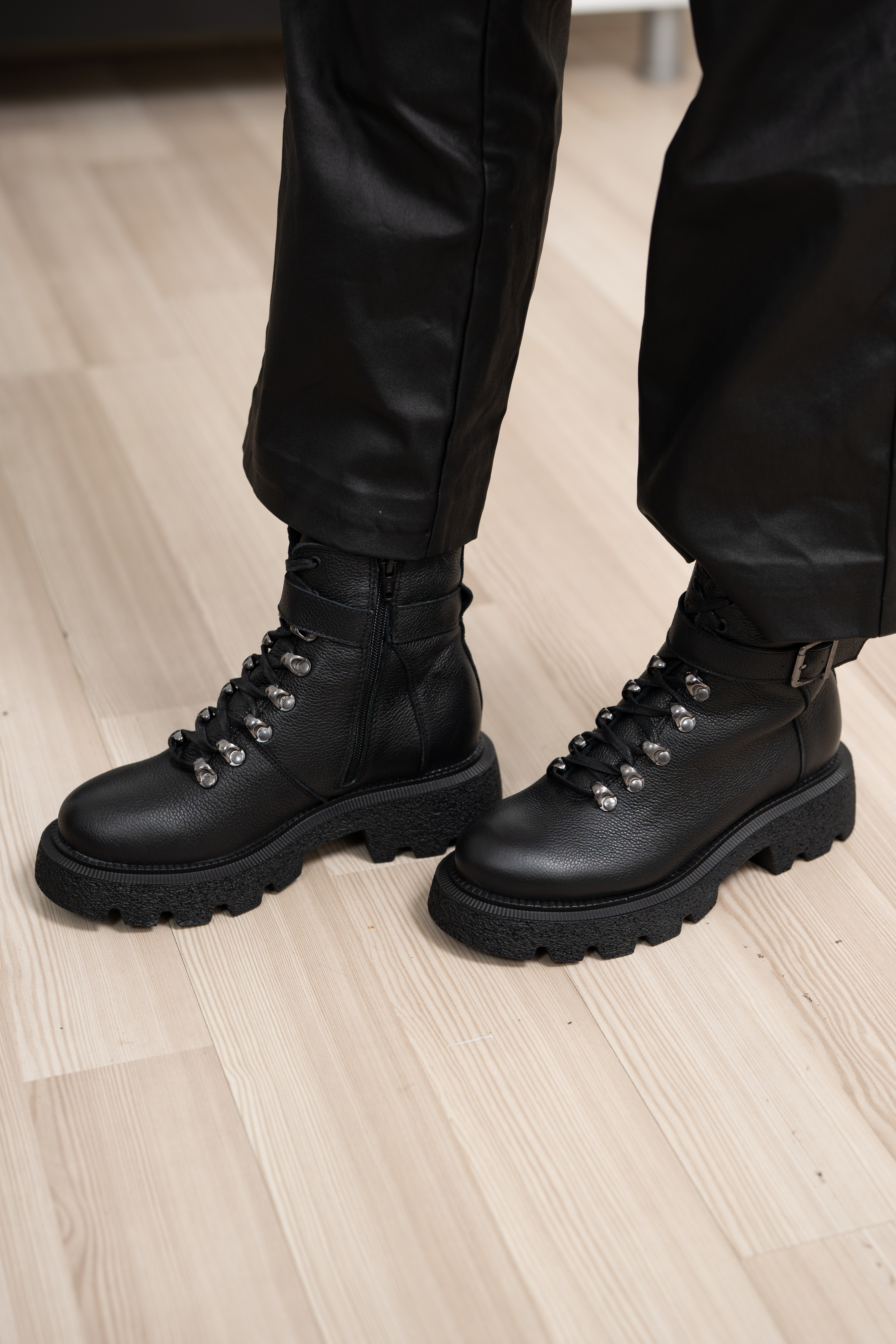 Ghete dama, Glemis, piele naturala - Cod: IB-920, Culoare: Negru Bizon, Marime: 38 (25.2 cm)