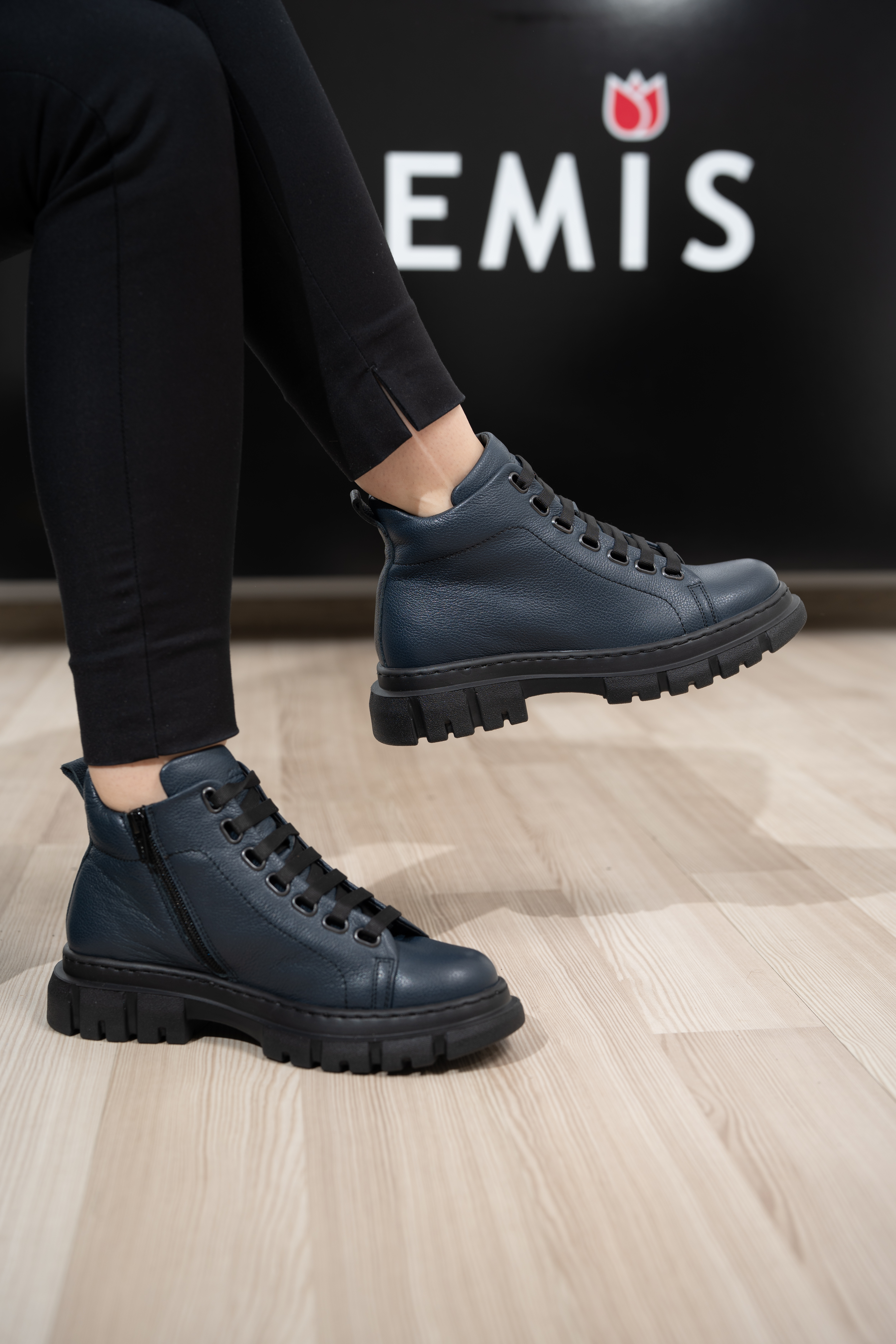 Ghete dama calapod lat, Glemis, piele naturala - Cod: Lejero, Culoare: Blue Bizon, Marime: 38 (24.8 cm)