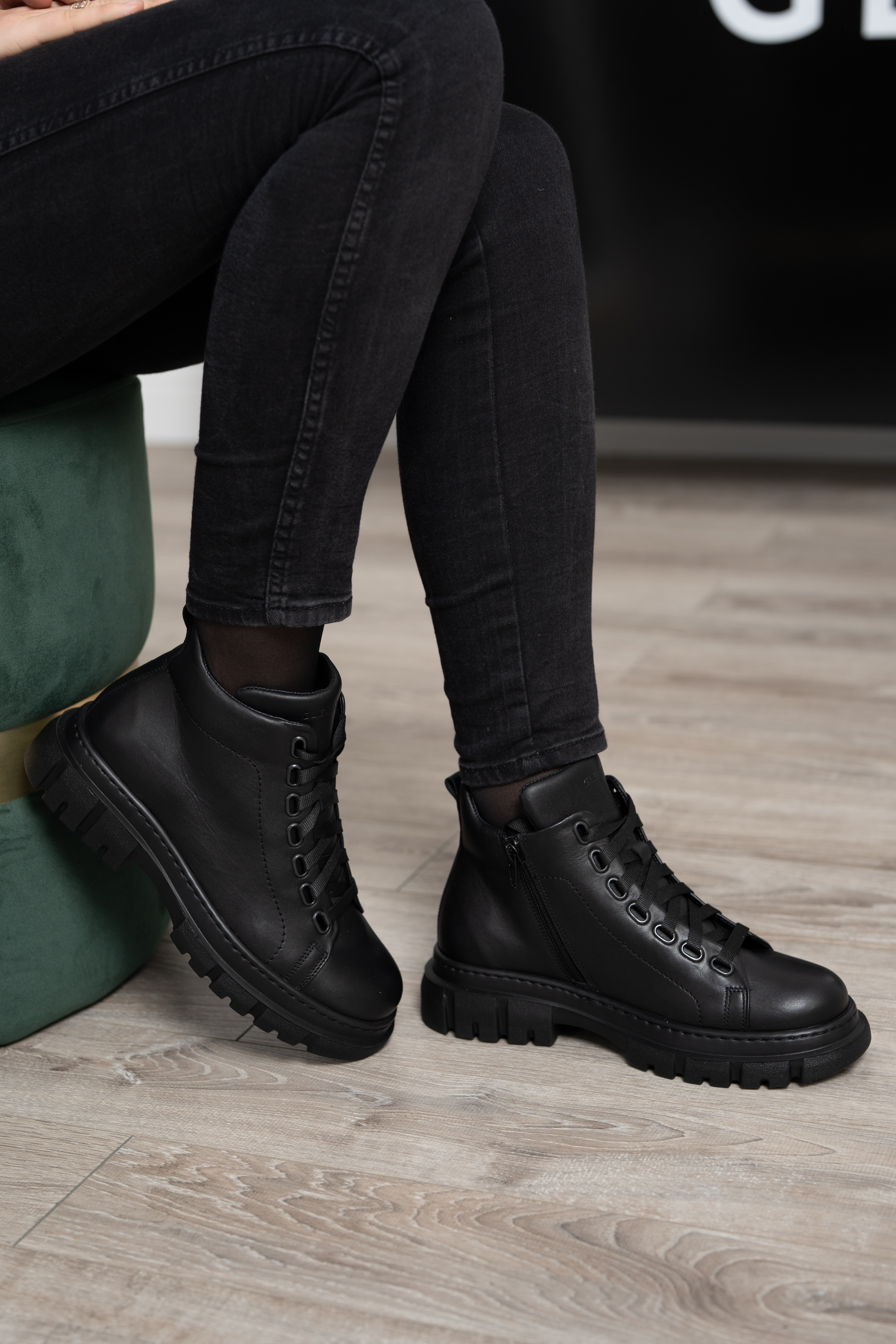 Ghete dama calapod lat, Glemis, piele naturala - Cod: Lejero, Culoare: Negru Box, Marime: 38 (24.8 cm)