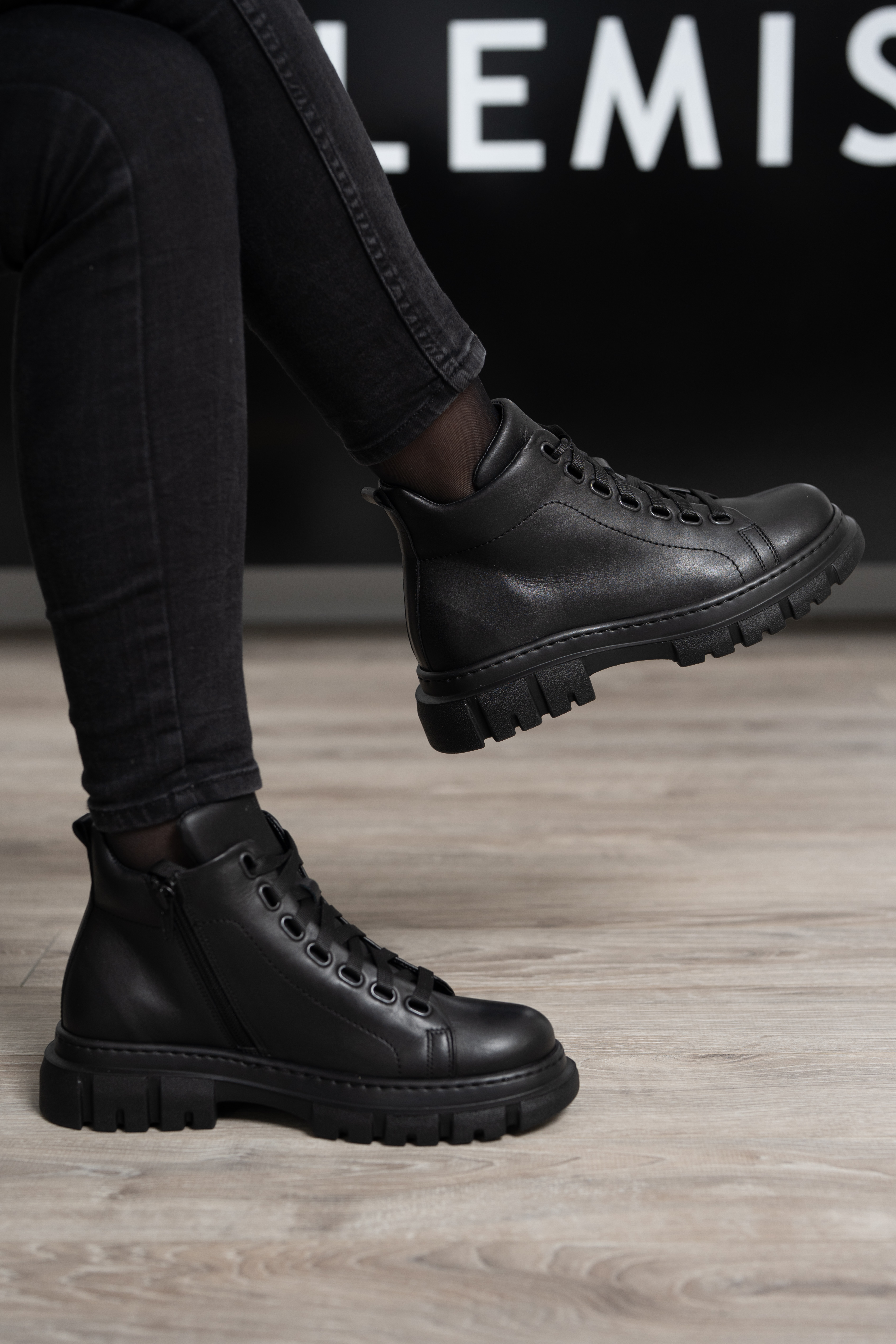 Ghete dama calapod lat, Glemis, piele naturala - Cod: Lejero, Culoare: Negru Box, Marime: 38 (24.8 cm)
