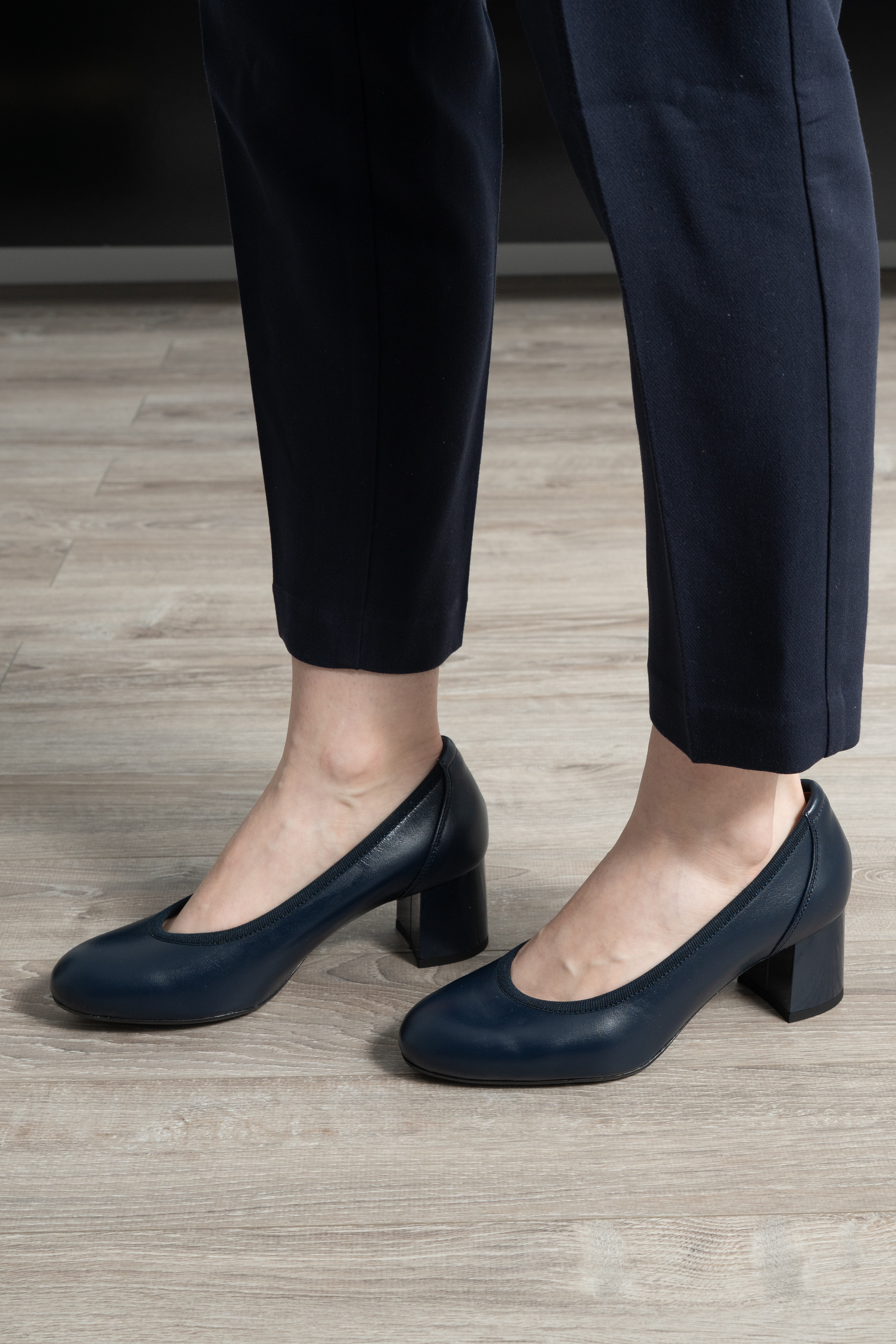 Pantofi dama eleganti, Glemis, piele naturala - Model: Siena, Culoare: Blue box, Marime: 38 (25 cm)