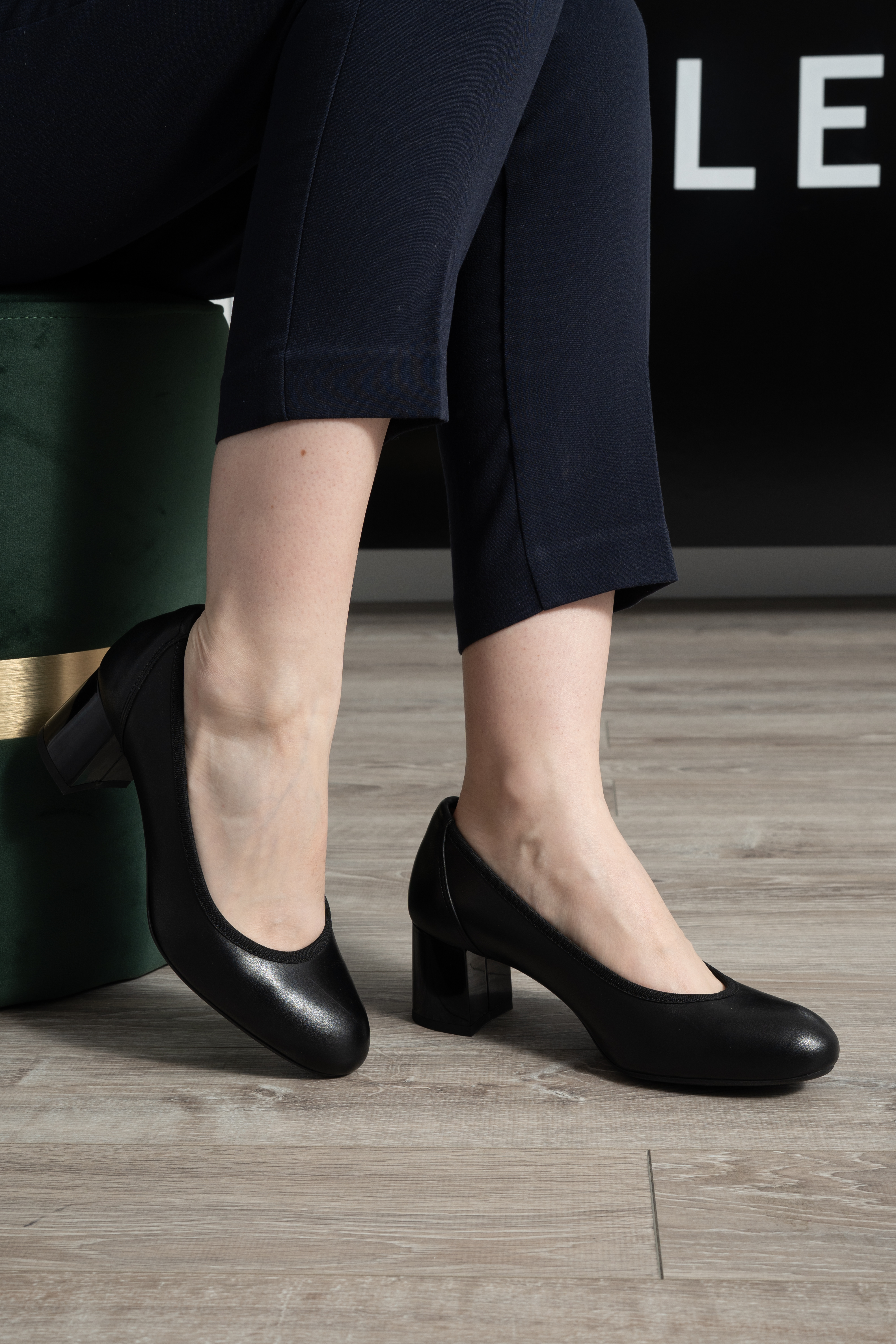 Pantofi dama eleganti, Glemis, piele naturala - Model: Siena, Culoare: Negru box, Marime: 35 (23 cm)