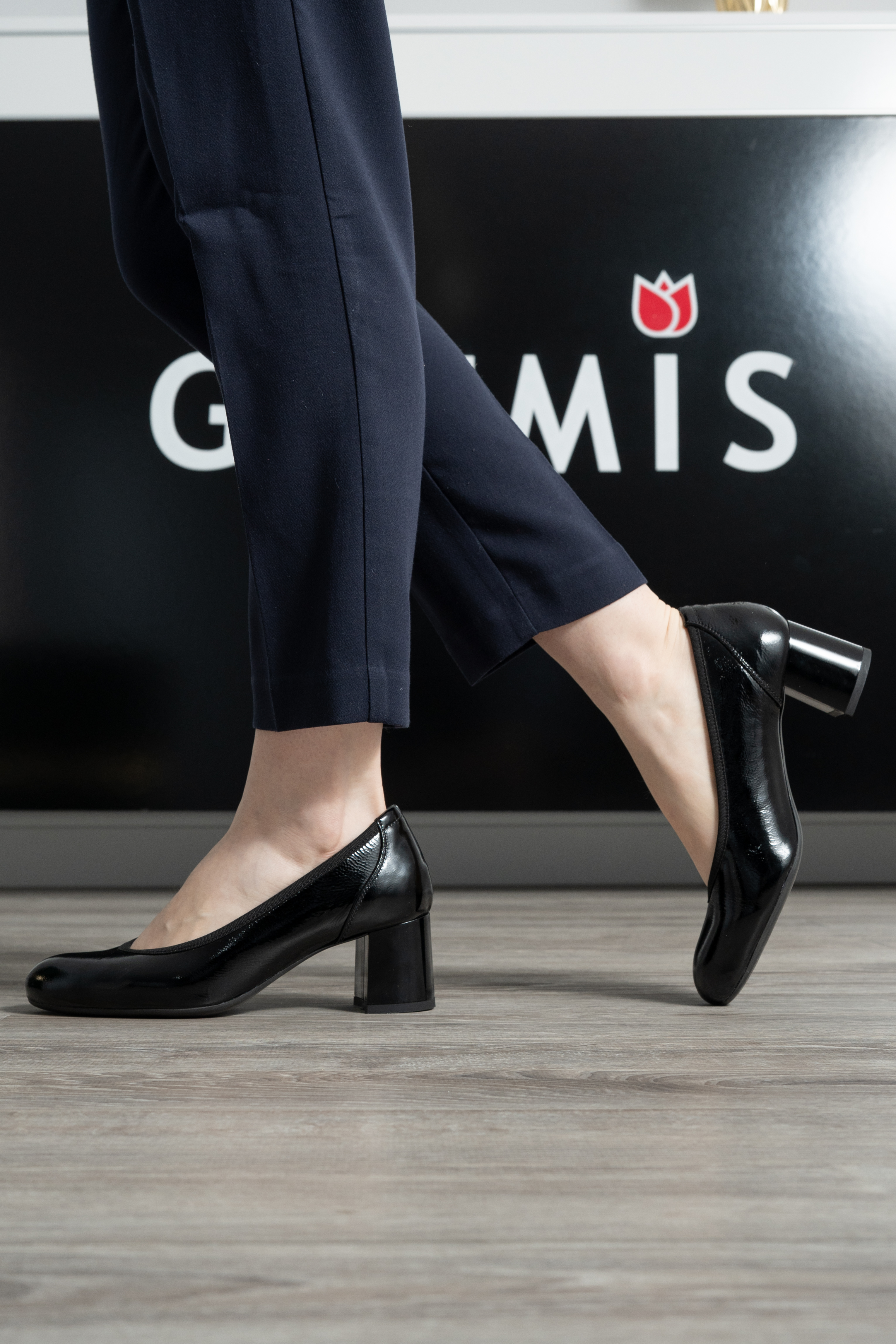 Pantofi dama eleganti, Glemis, piele naturala - Model: Siena, Culoare: Negru naplac, Marime: 38 (25 cm)