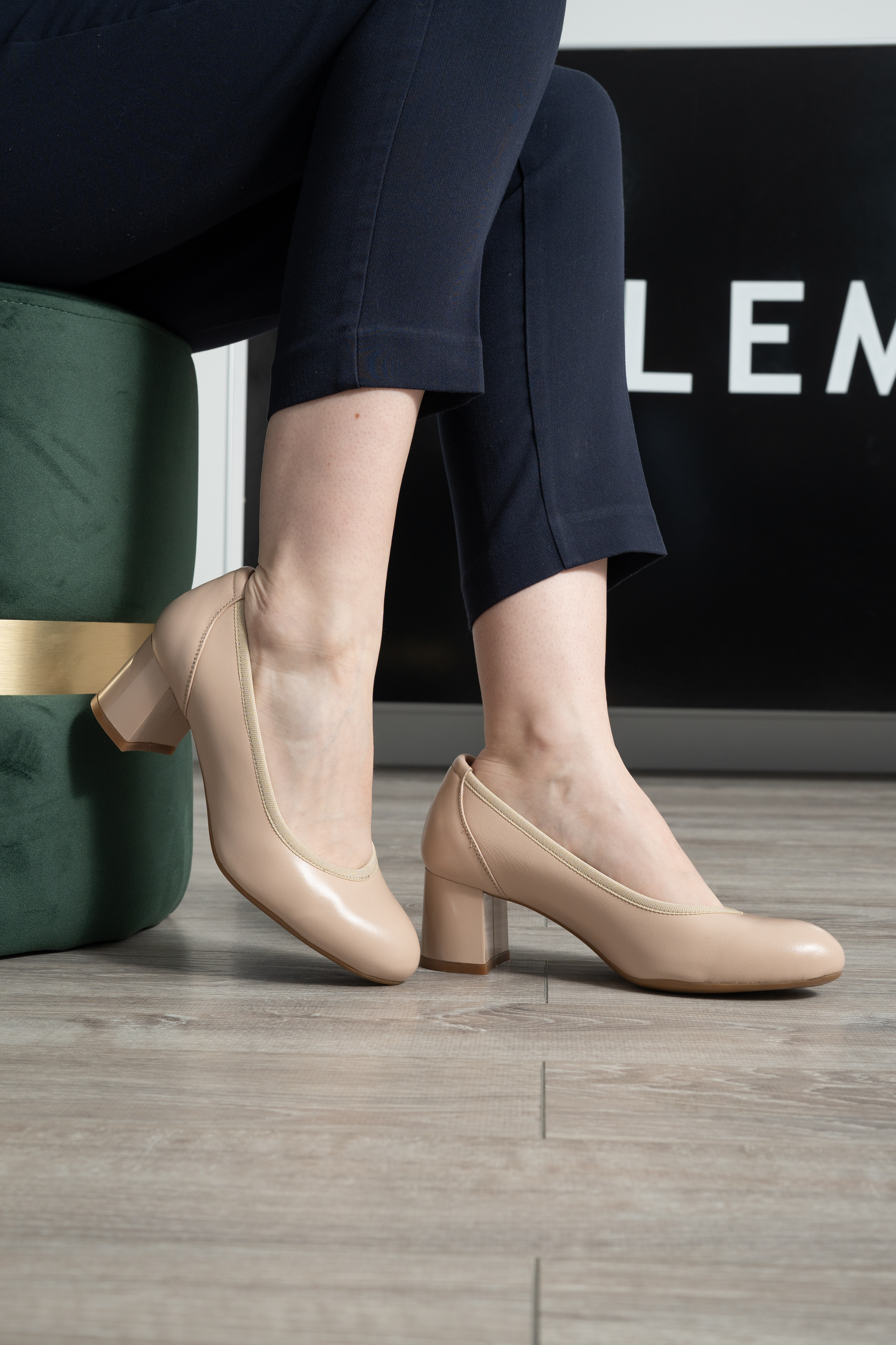 Pantofi dama eleganti, Glemis, piele naturala - Model: Siena, Culoare: Nude box, Marime: 35 (23 cm)