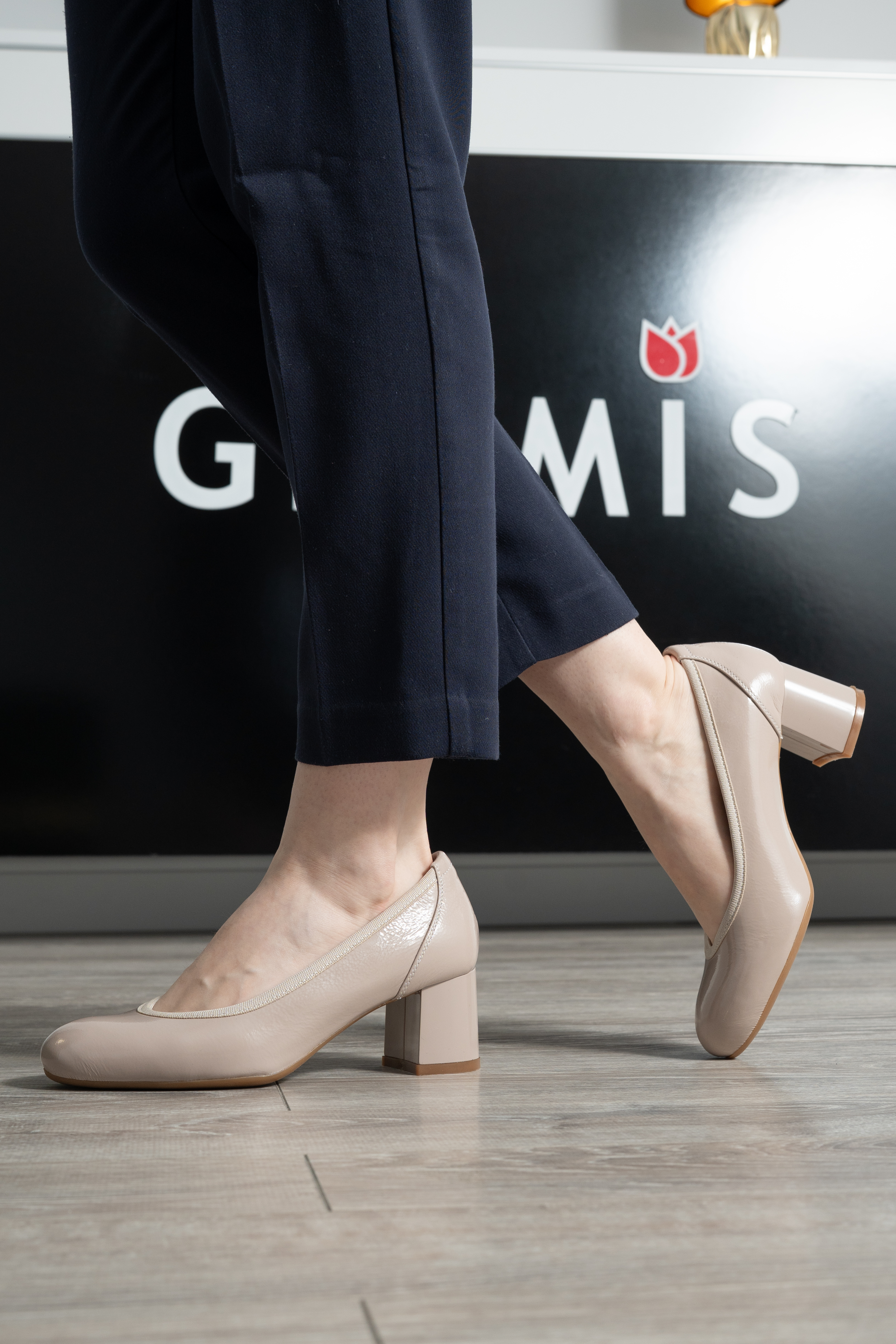 Pantofi dama eleganti, Glemis, piele naturala - Model: Siena, Culoare: Nude naplac, Marime: 38 (25 cm)