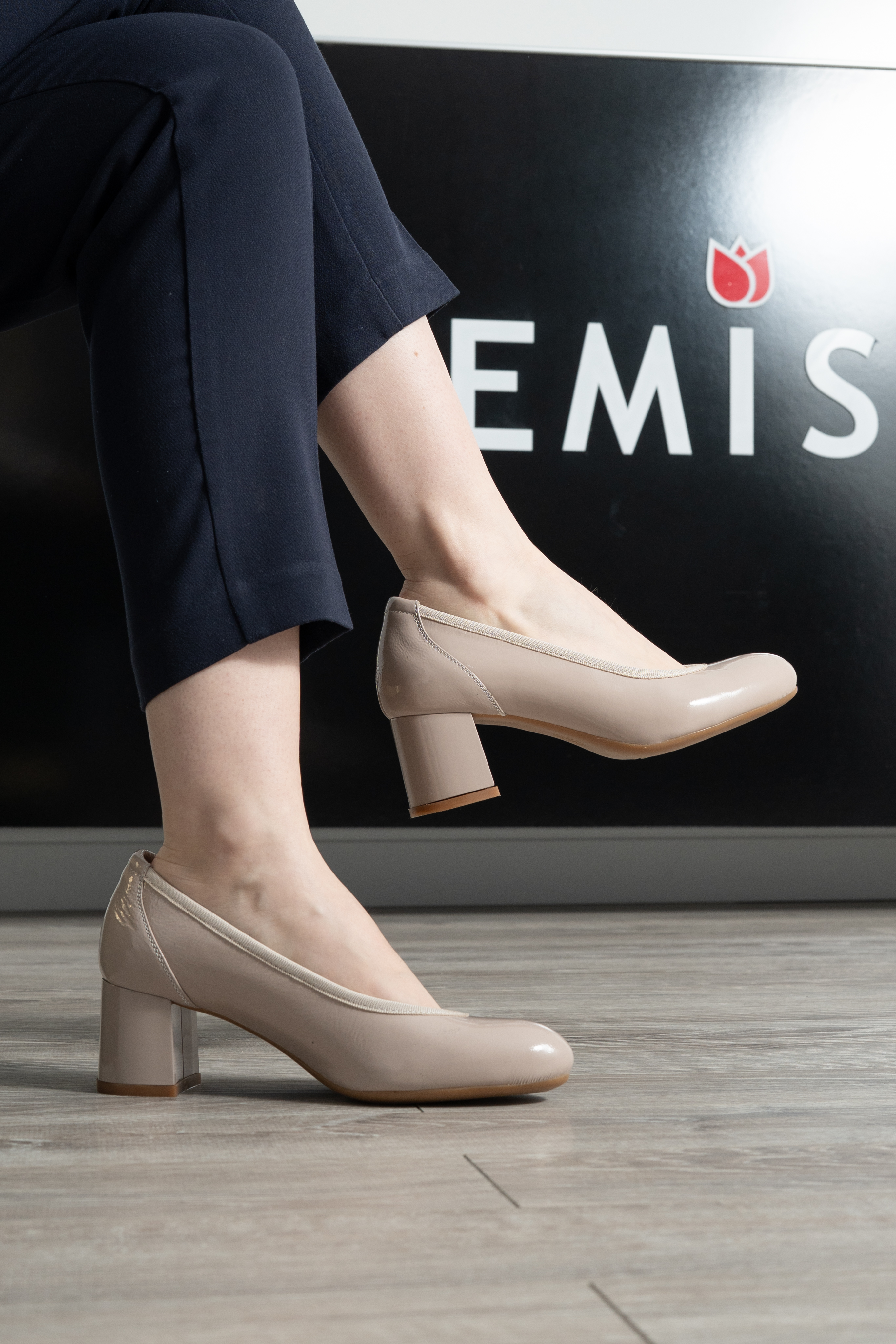 Pantofi dama eleganti, Glemis, piele naturala - Model: Siena, Culoare: Nude naplac, Marime: 38 (25 cm)