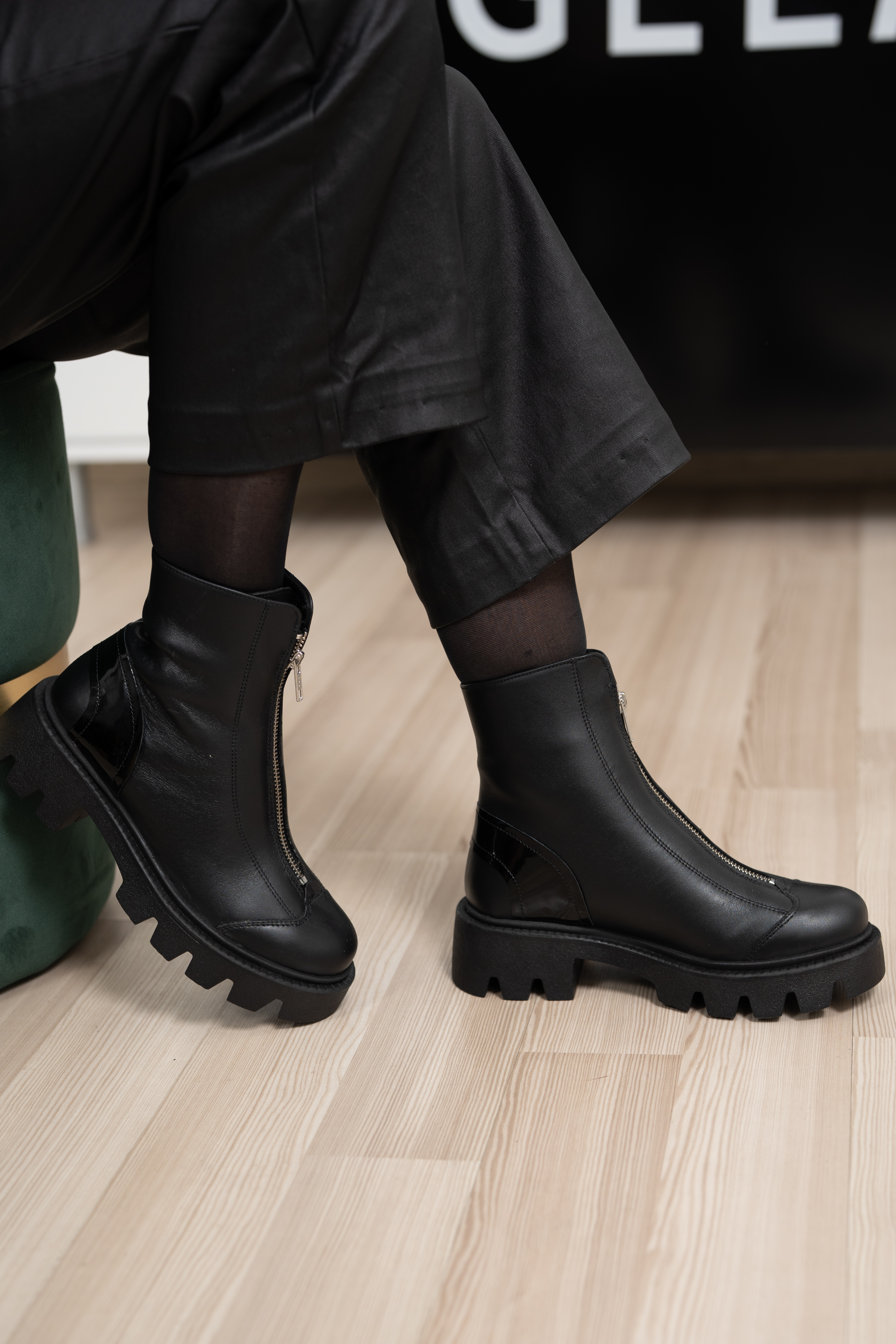 Ghete dama, Glemis, piele naturala - Cod: NE-363, Culoare: Negru Box, Marime: 38 (24.8 cm)