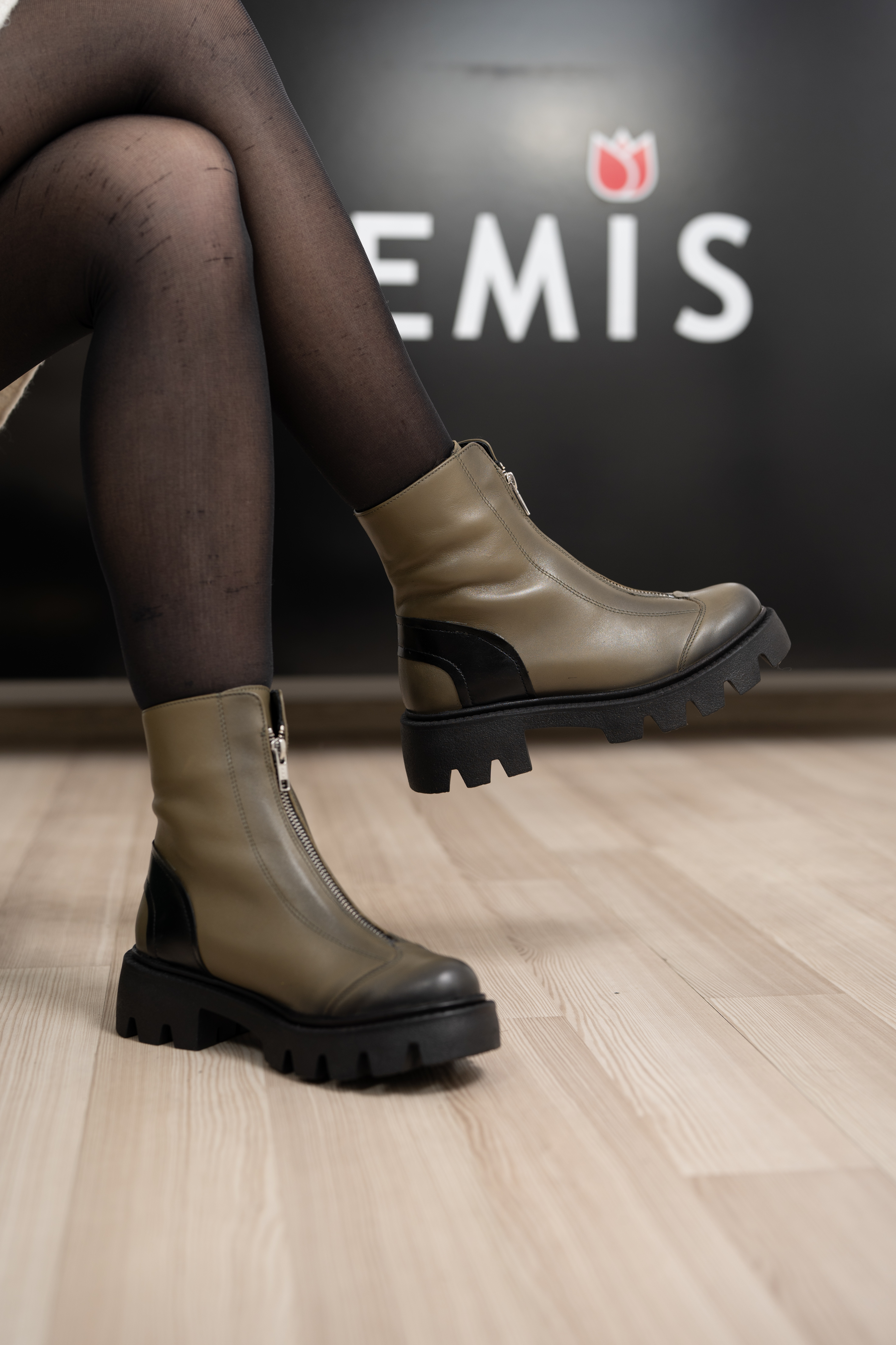 Ghete dama, Glemis, piele naturala - Cod: NE-363, Culoare: Verde Box, Marime: 39 (25.6 cm)