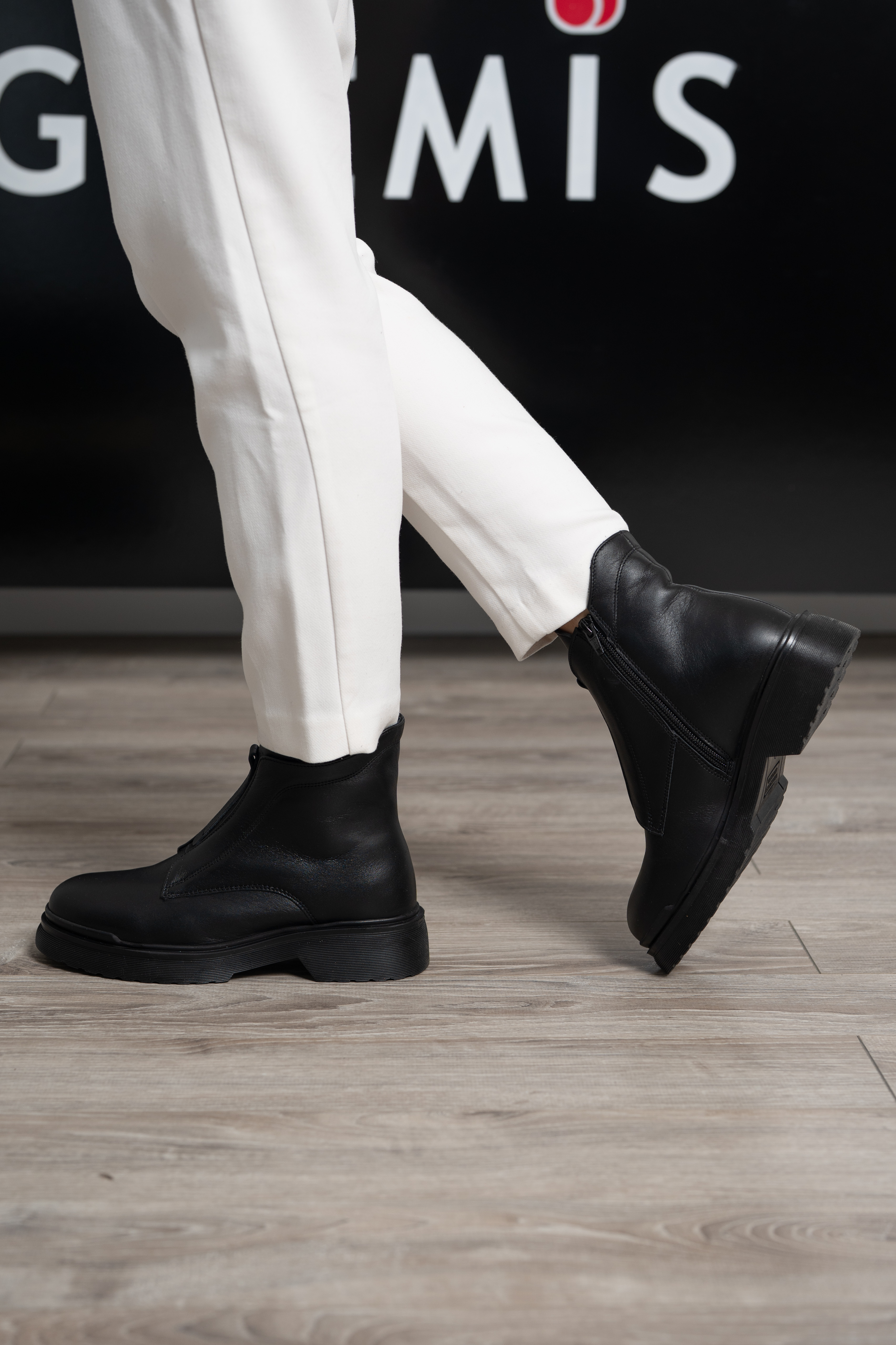 Ghete dama, Glemis, piele naturala - Cod: NE-423, Culoare: Negru Box, Marime: 38 (25.2 cm)