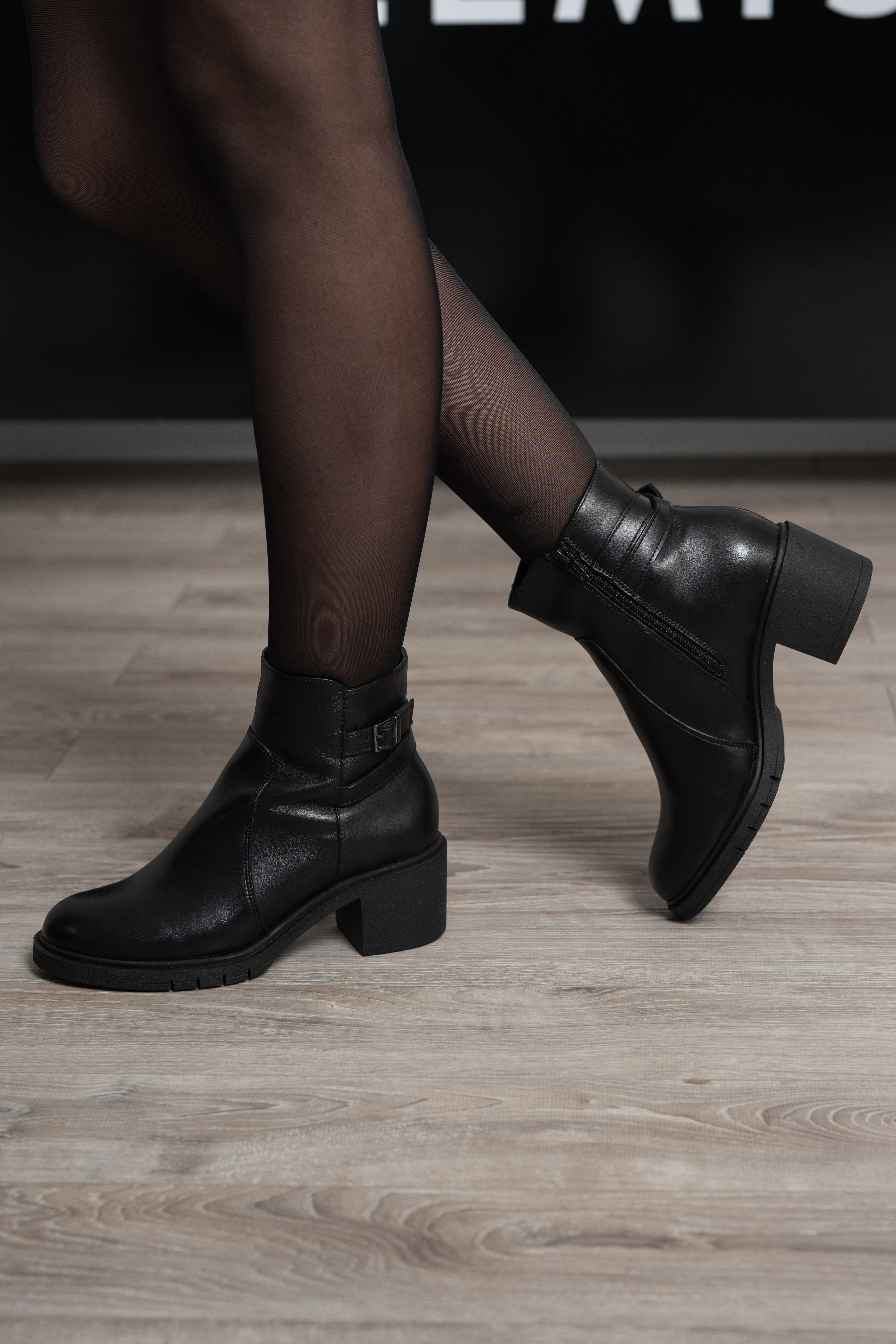 Botine dama, Glemis, piele naturala - Cod: NE-426, Culoare: Negru Box, Marime: 38 (24.6 cm)