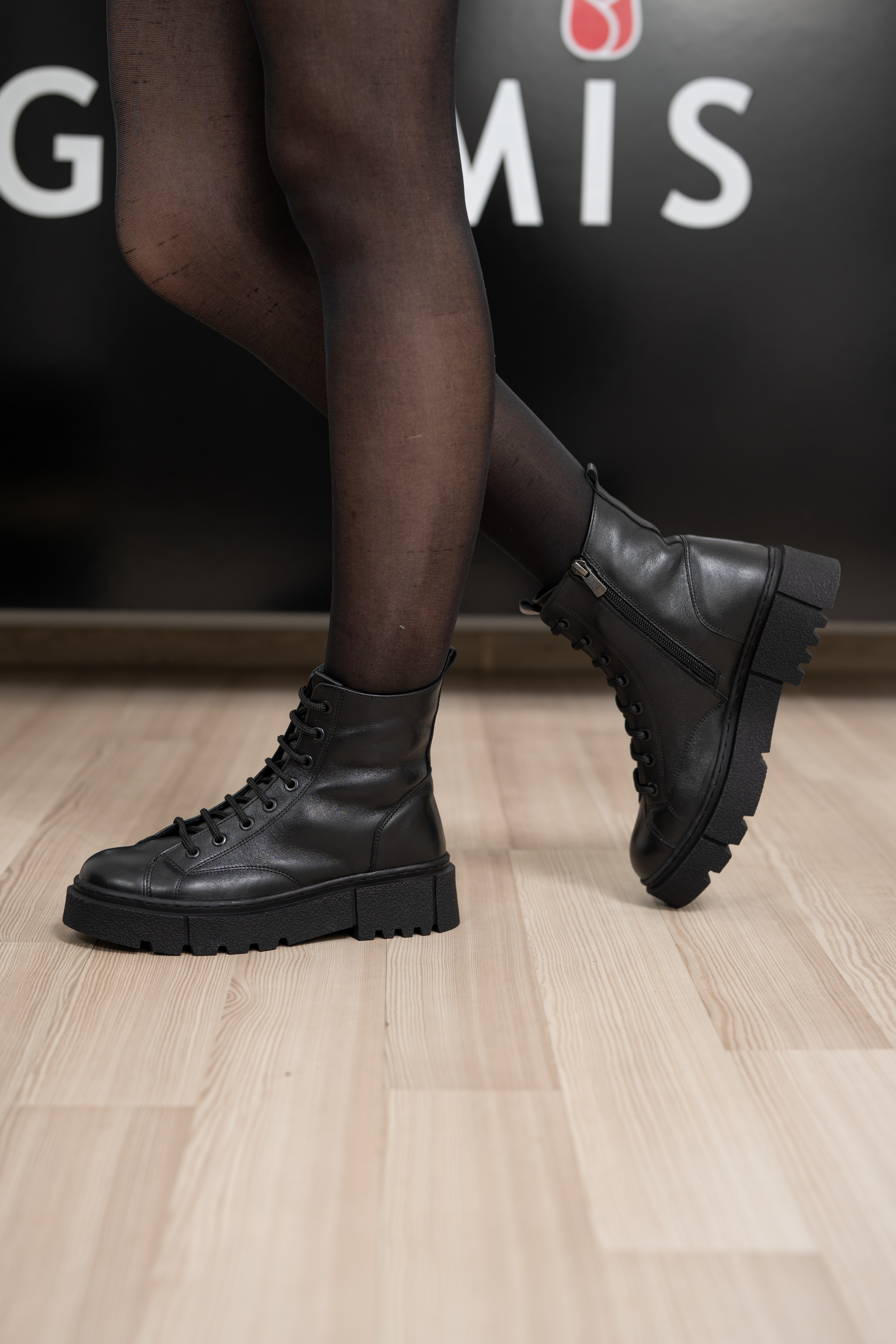 Ghete dama, Glemis, piele naturala - Cod: NE-428, Culoare: Negru Box, Marime: 38 (25 cm)