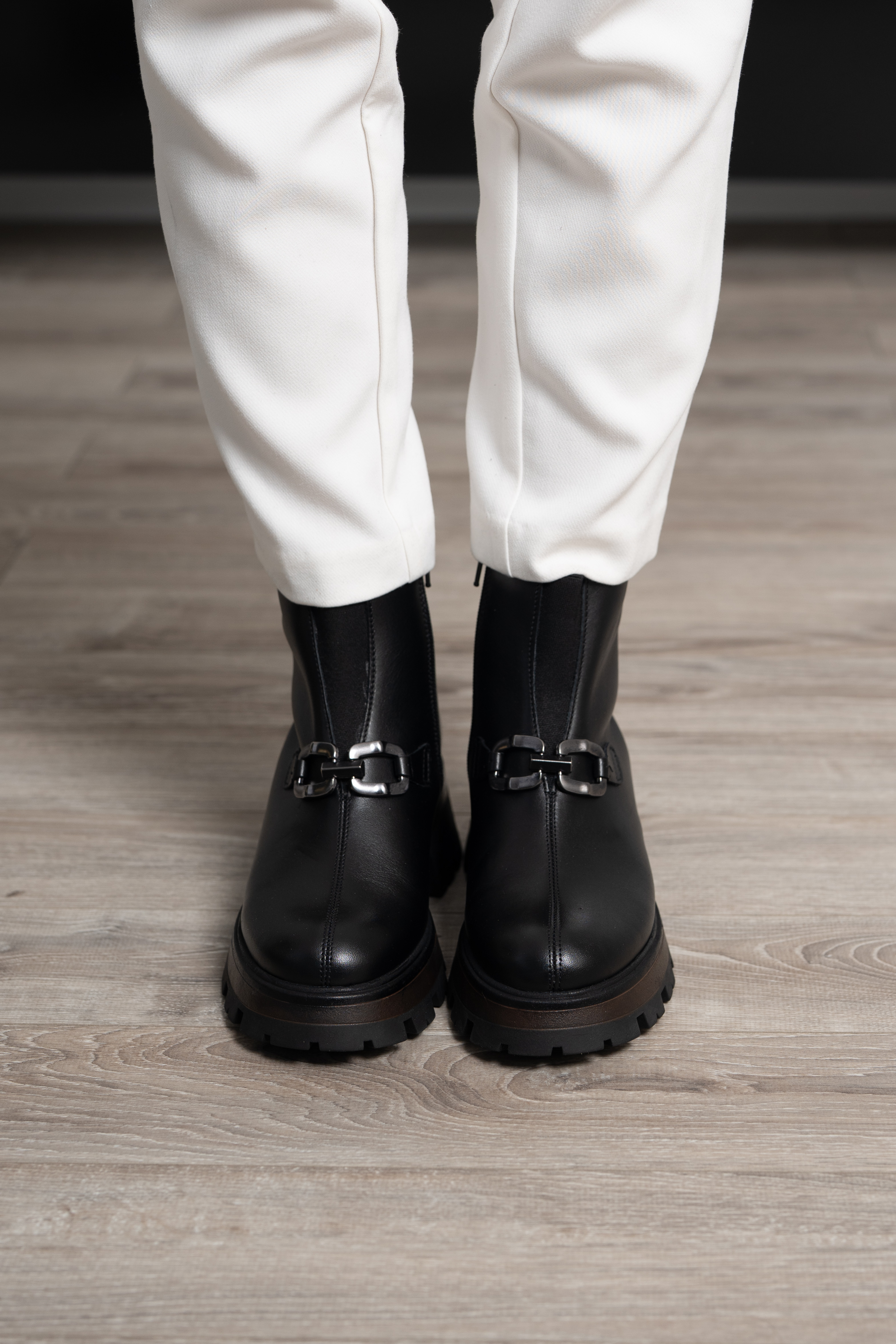 Ghete dama, Glemis, piele naturala - Cod: NE-429, Culoare: Negru Box, Marime: 38 (25.3 cm)