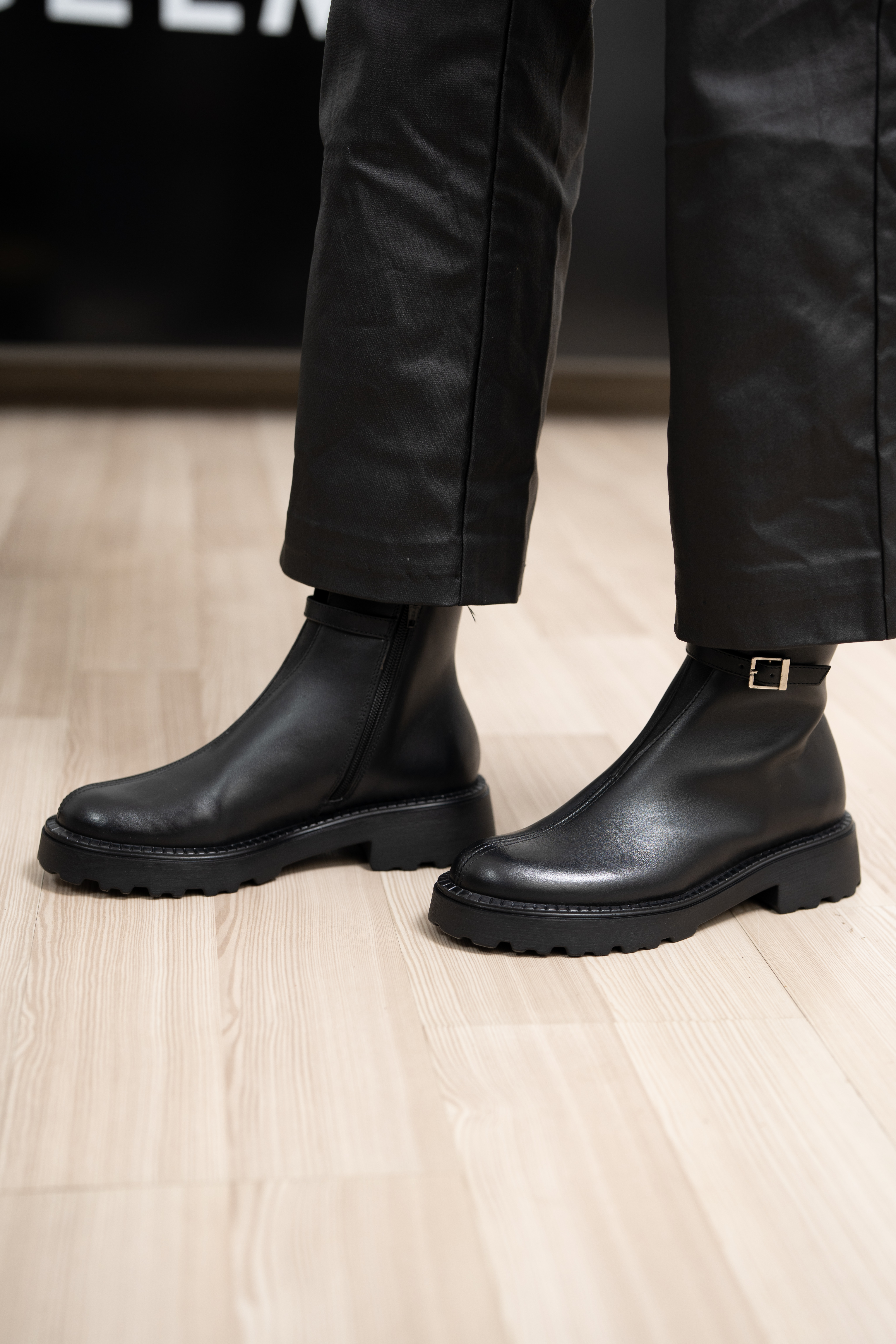 Ghete dama, Glemis, piele naturala - Cod: NE-430, Culoare: Negru Box, Marime: 38 (25.3 cm)