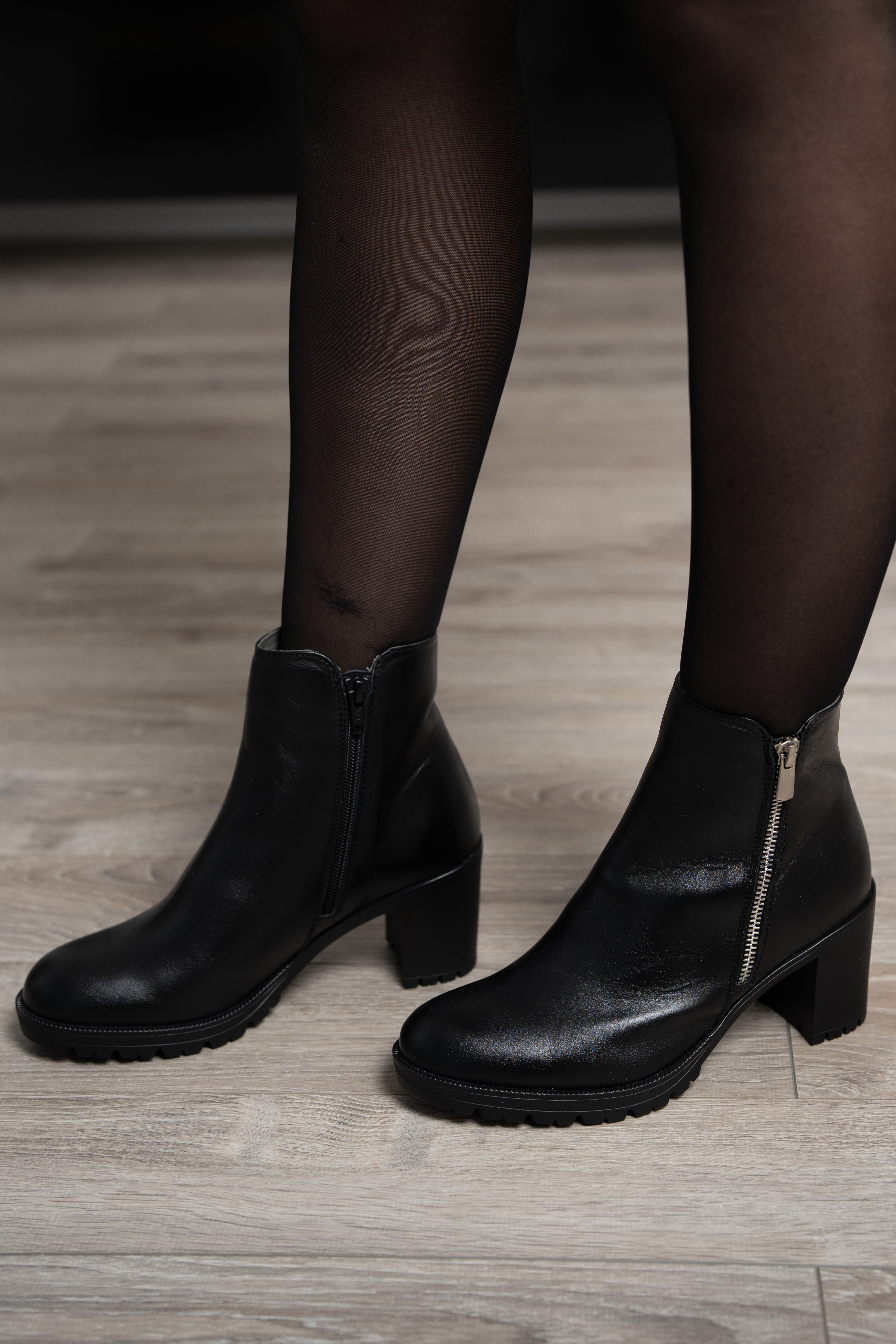 Ghete dama clasic, Glemis, piele naturala - Cod: PS-athena-160, Culoare: Negru Box, Marime: 38 (24.6 cm)