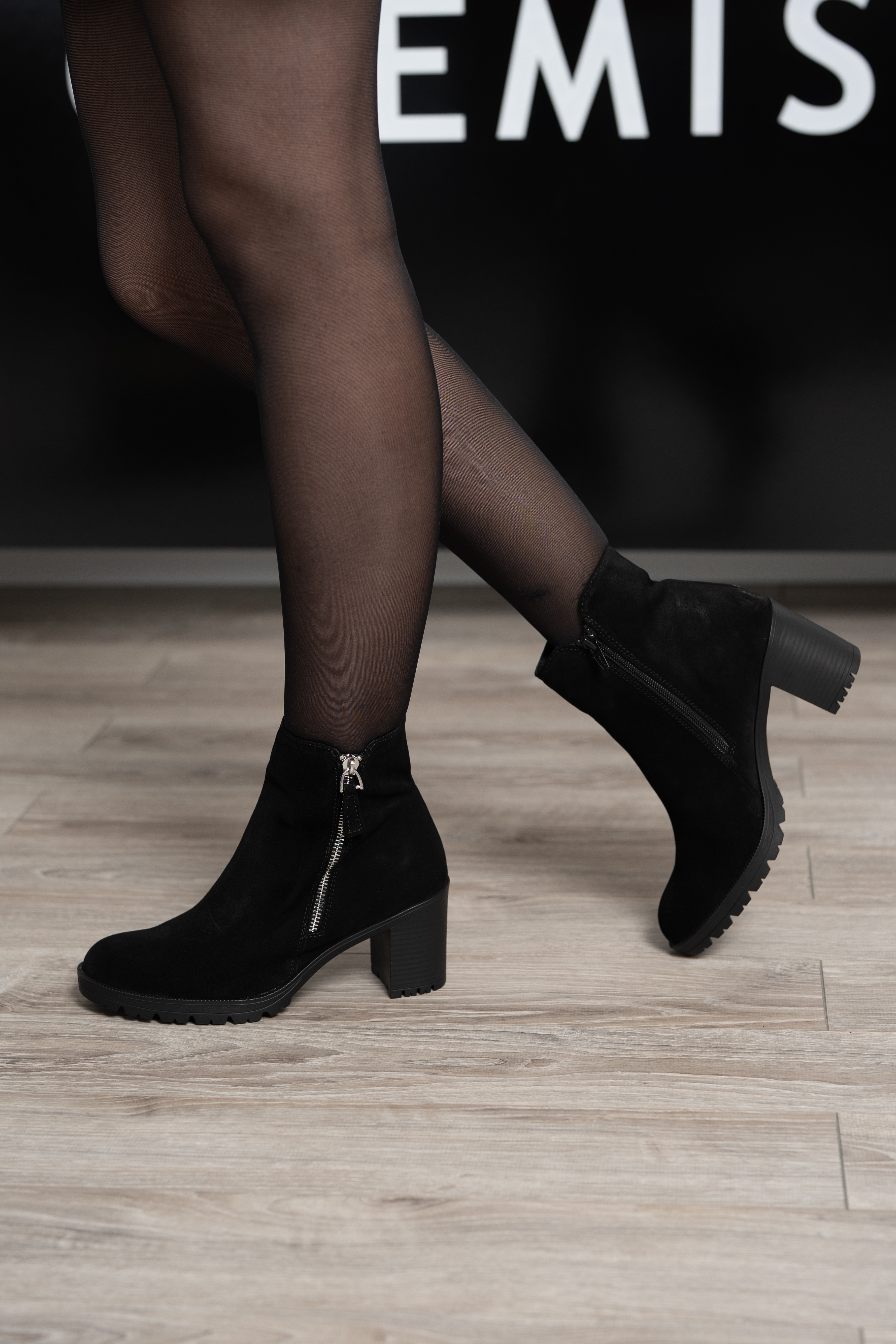 Ghete dama clasic, Glemis, piele naturala - Cod: PS-athena-160, Culoare: Negru Velur, Marime: 38 (24.6 cm)