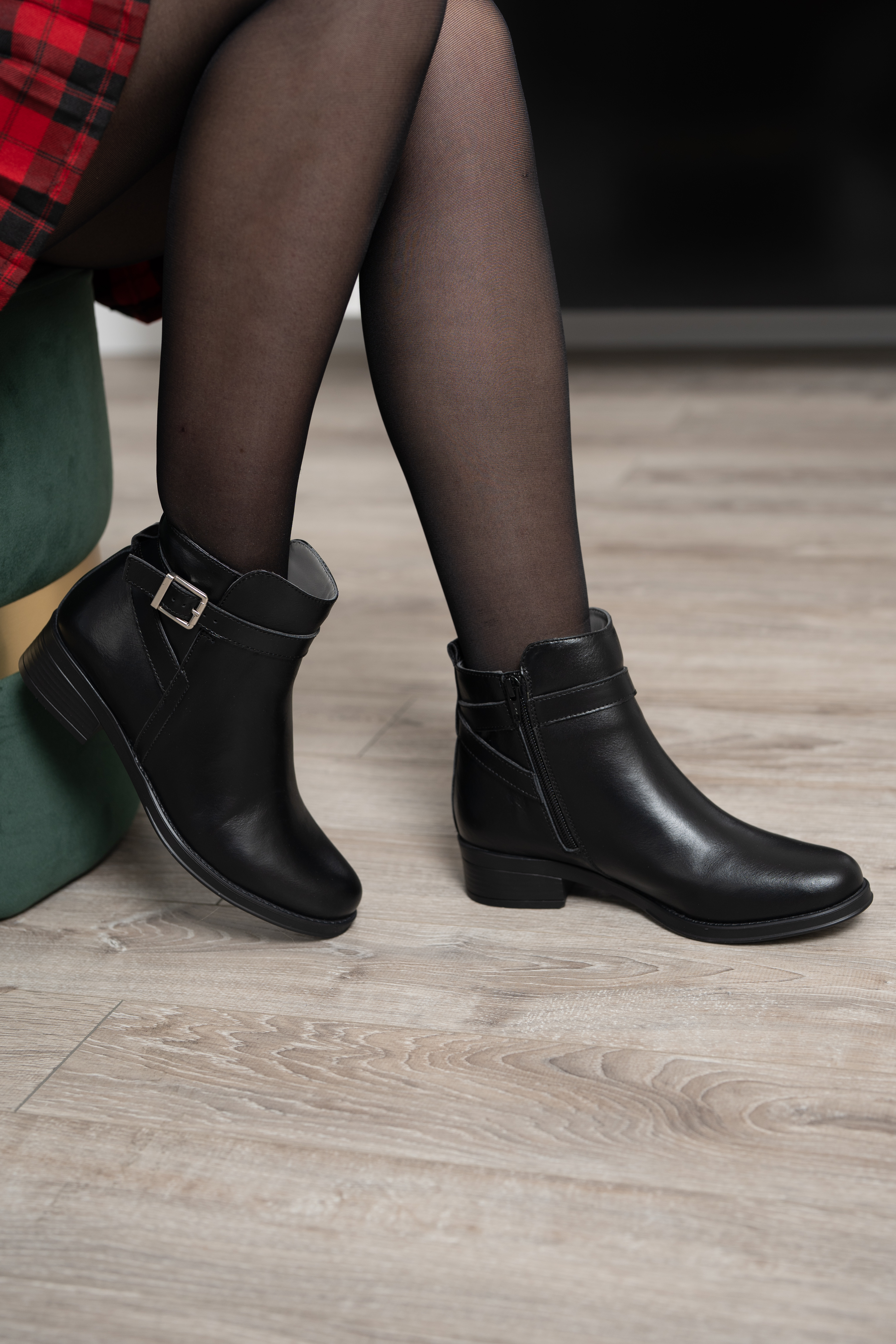 Ghete dama clasic, Glemis, piele naturala - Cod: PS-carmen-10, Culoare: Negru Box, Marime: 38 (25.2 cm)