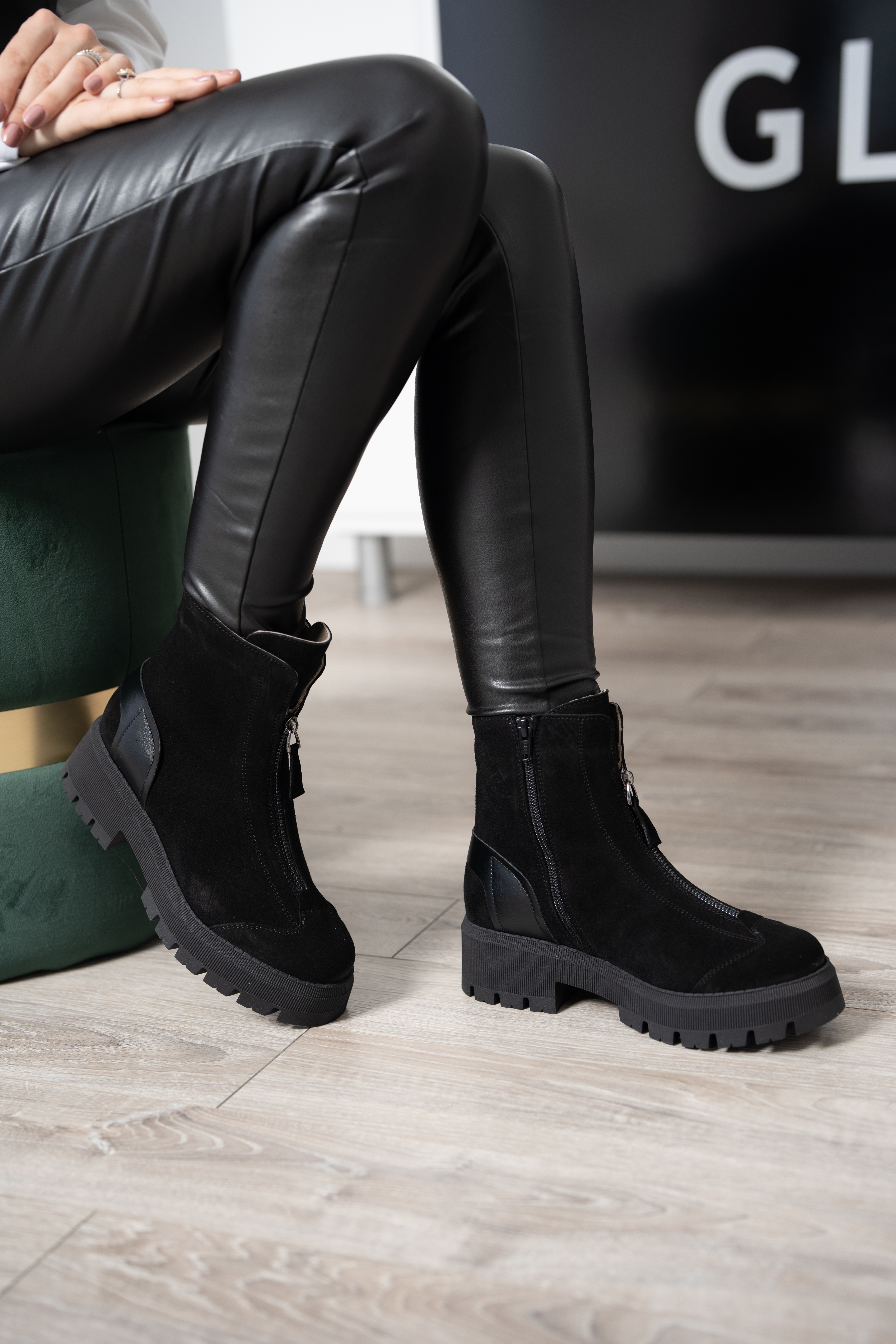Ghete dama premium, Glemis, piele naturala intoarsa - Cod: PS-1075-V, Culoare: Negru, Marime: 38