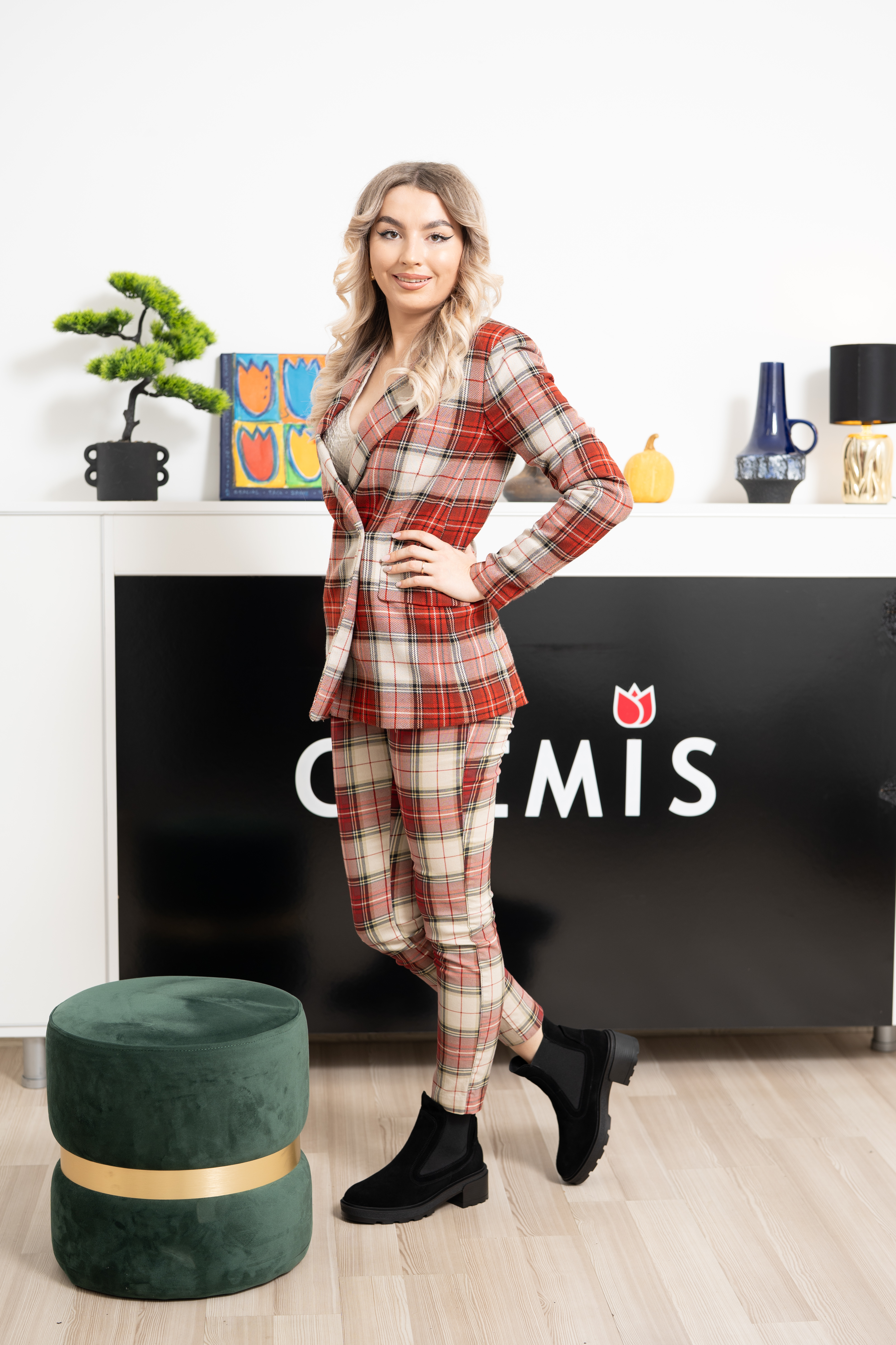 Ghete dama, Glemis, piele naturala - Model: PS-olivia-200, Culoare: Negru Velur, Marime: 38 (24.6 cm)