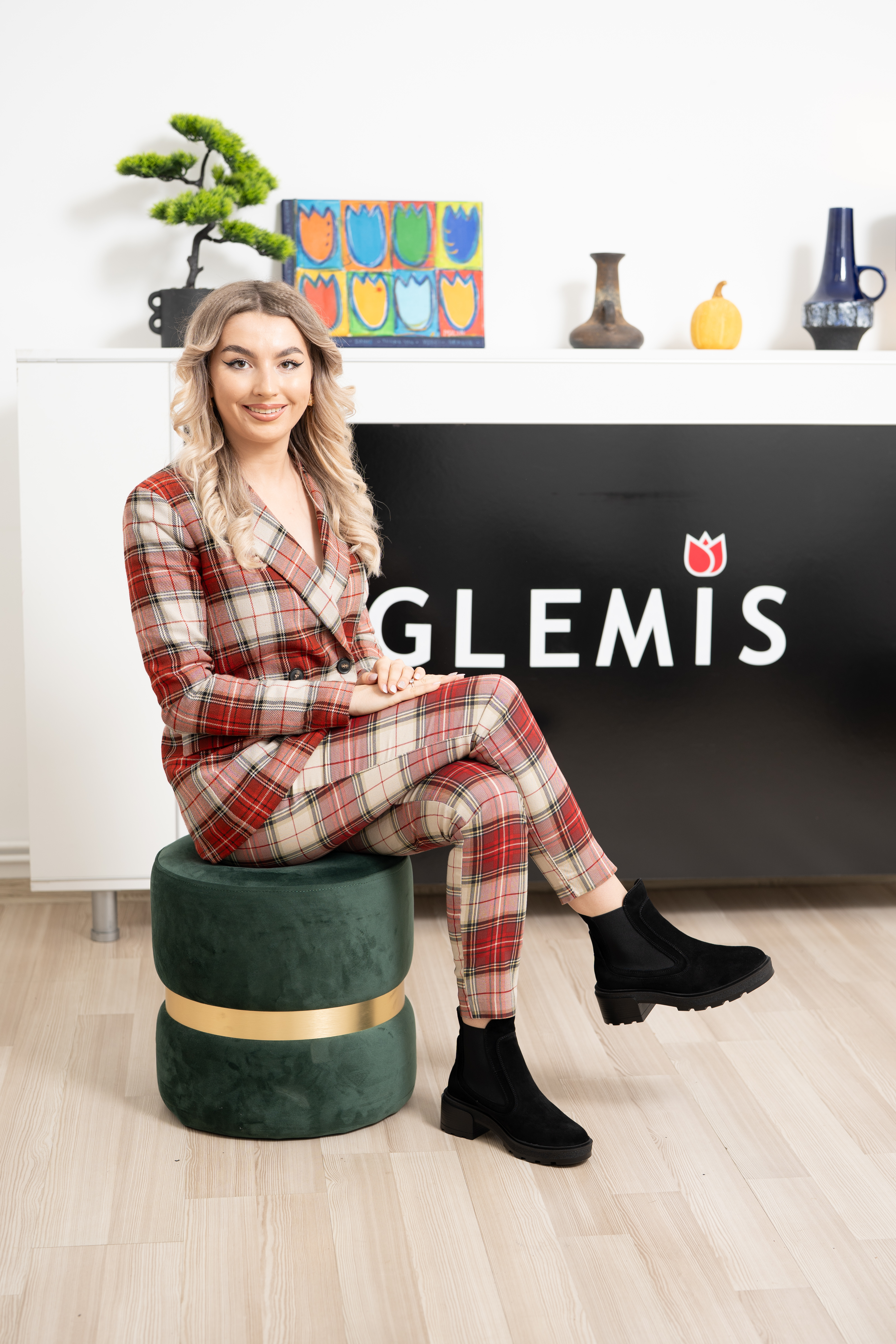 Ghete dama, Glemis, piele naturala - Model: PS-olivia-200, Culoare: Negru Velur, Marime: 38 (24.6 cm)