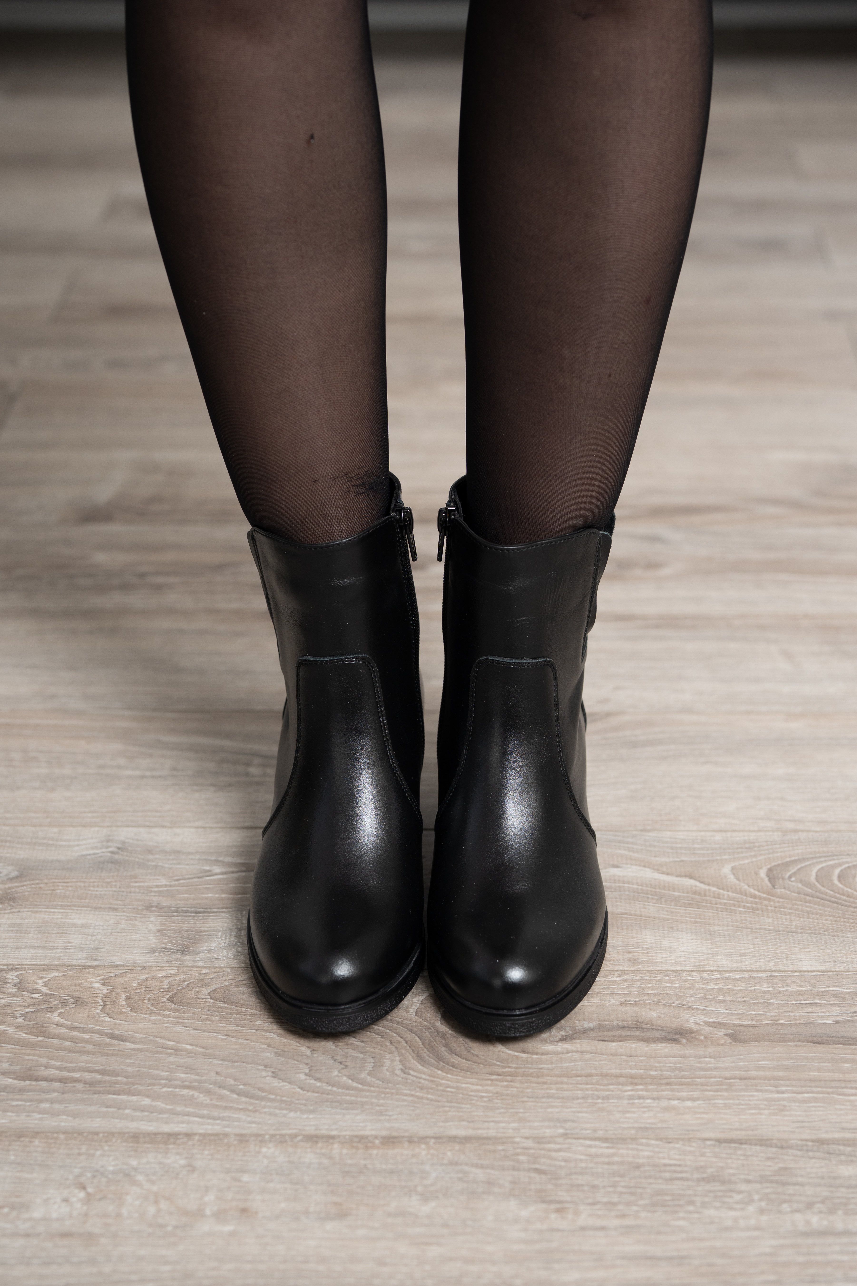 Ghete dama clasic, Glemis, piele naturala - Cod: PS-sila-690, Culoare: Negru Box, Marime: 38 (24 cm)
