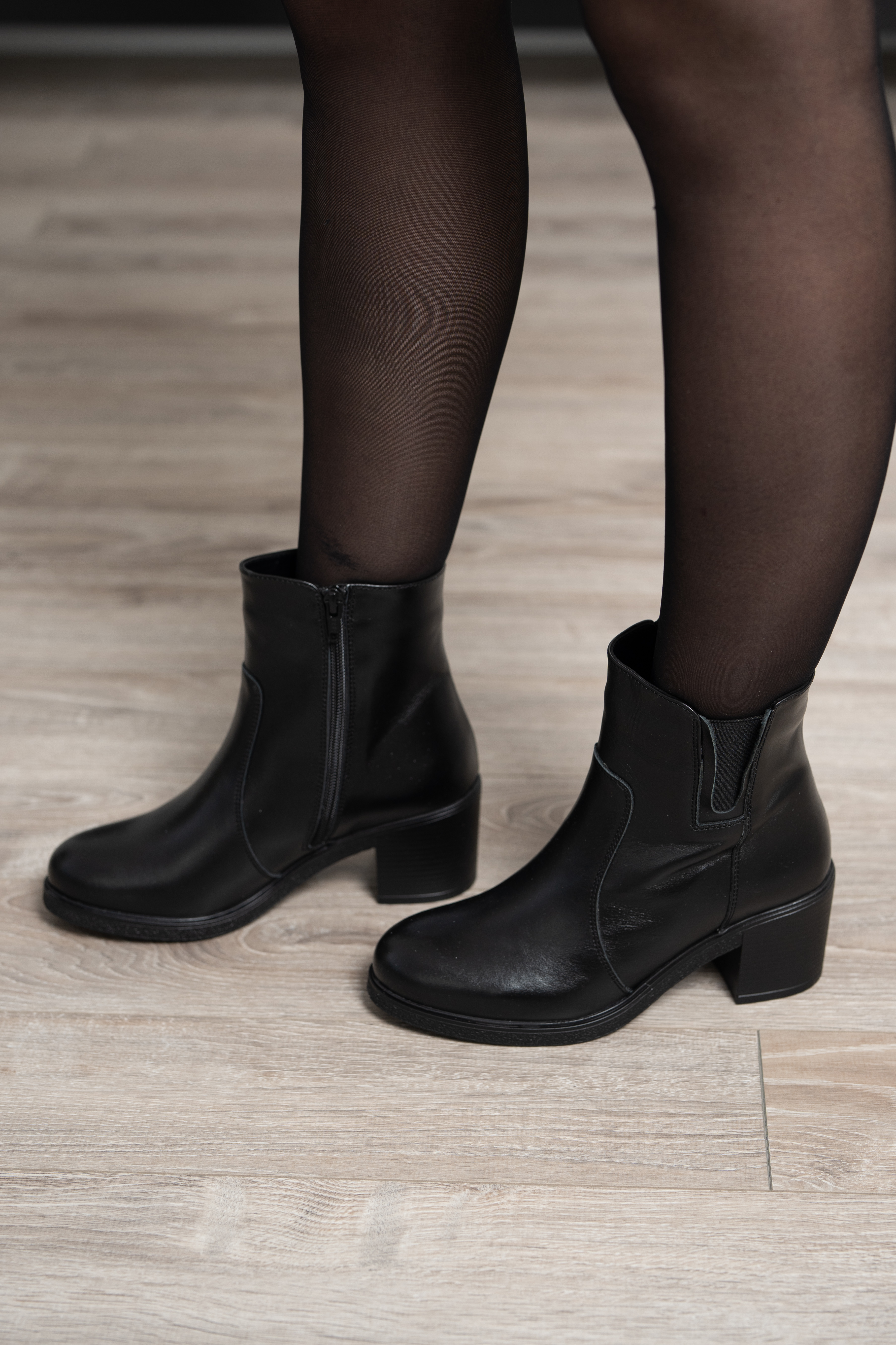 Ghete dama clasic, Glemis, piele naturala - Cod: PS-sila-690, Culoare: Negru Box, Marime: 38 (24 cm)